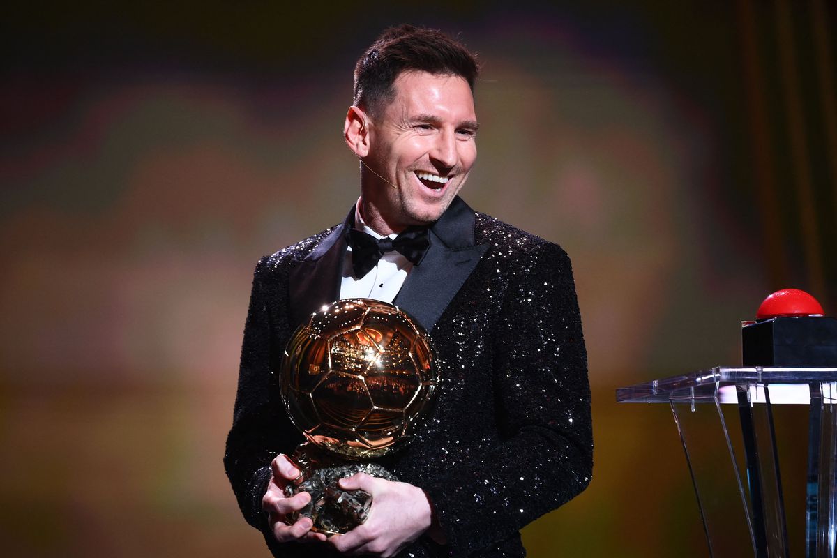 The Daily Bee Lionel Messi Wins Seventh Ballon D Or Fear Wall
