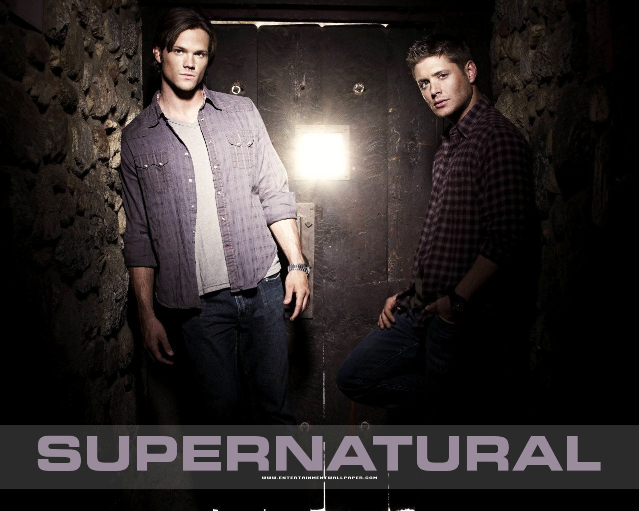 Dean Sam Supernatural Wallpaper