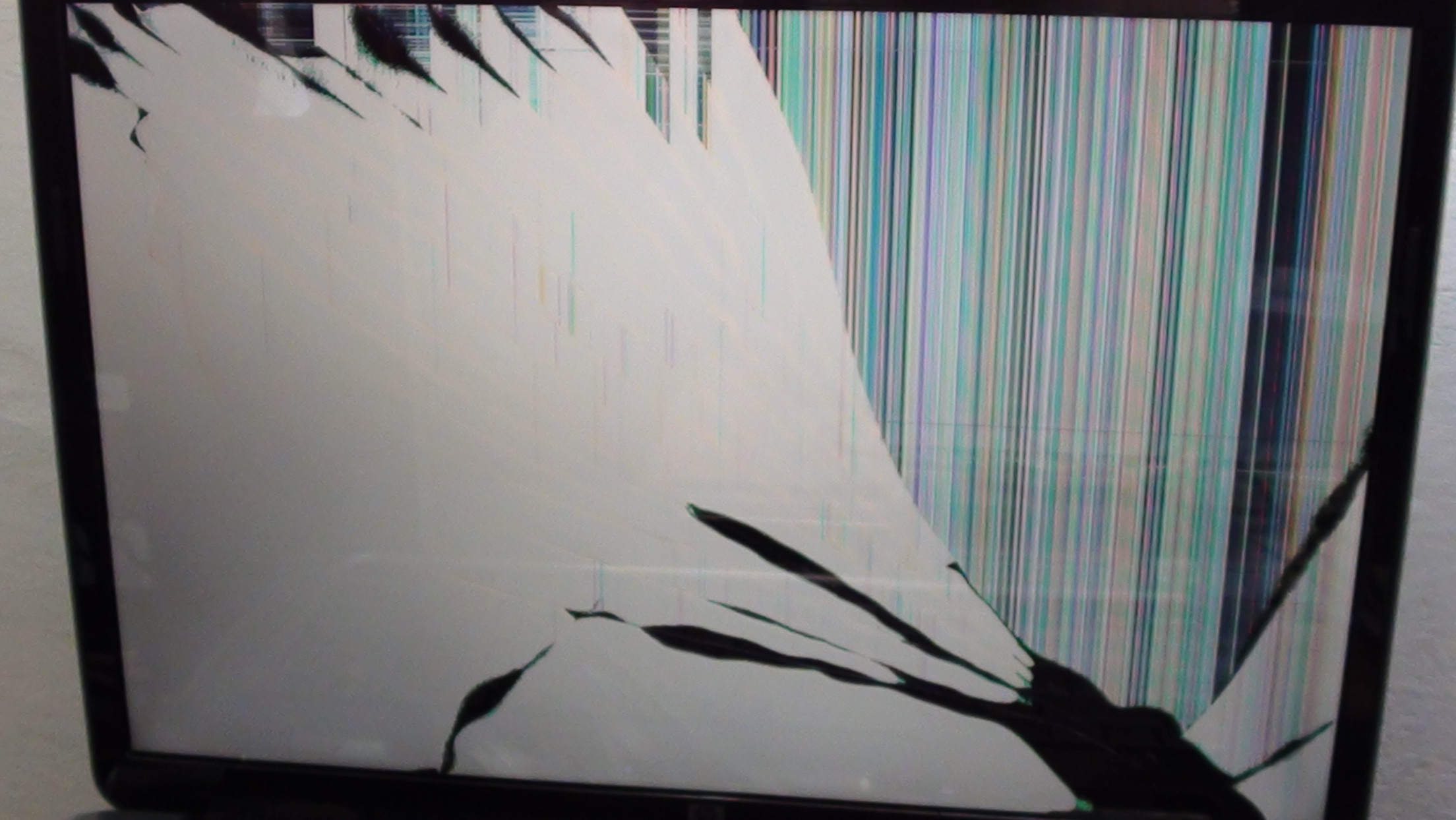 Cracked Screen Prank To crack my screen