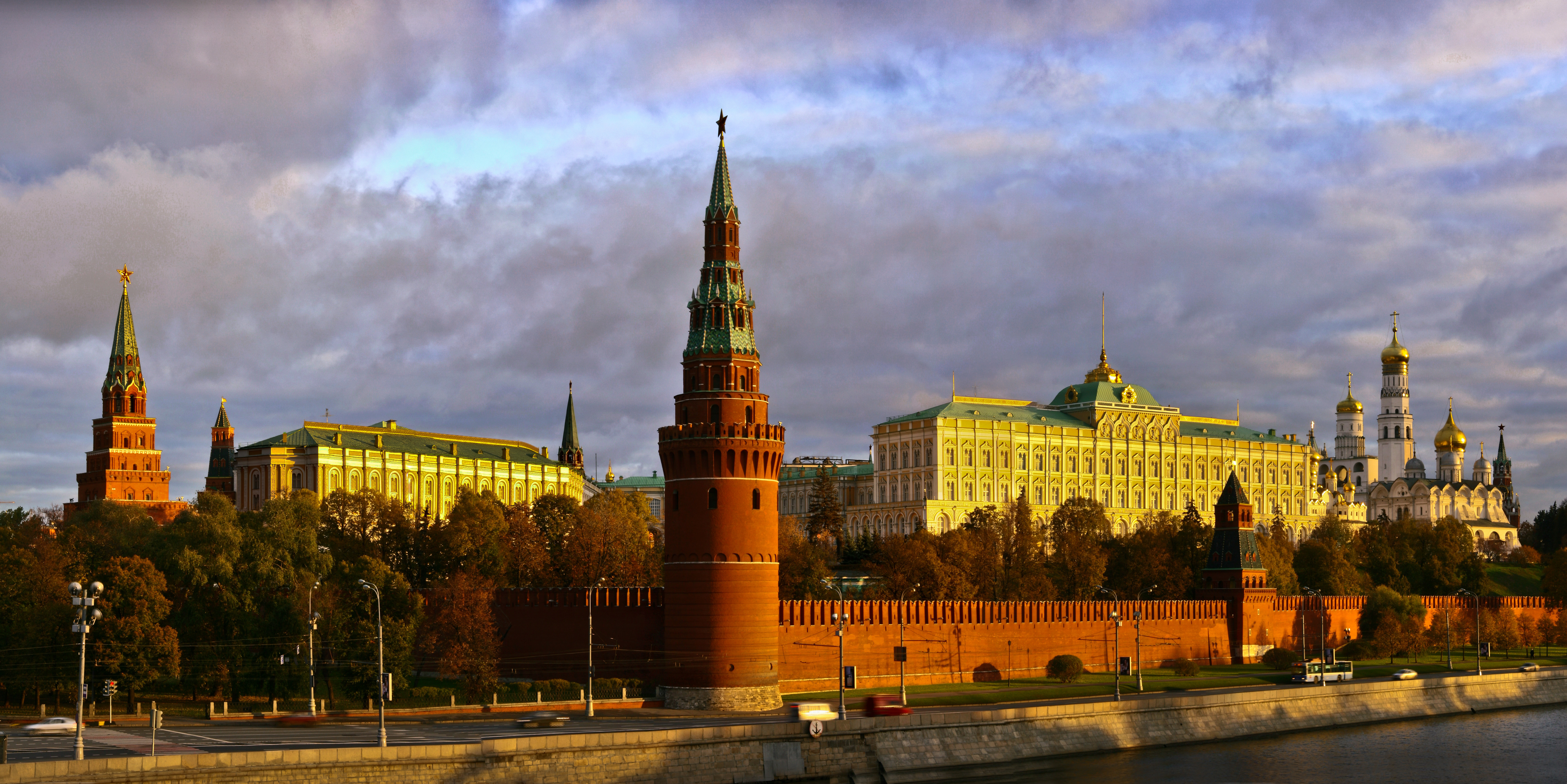 Moscow Kremlin HD Wallpaper Background