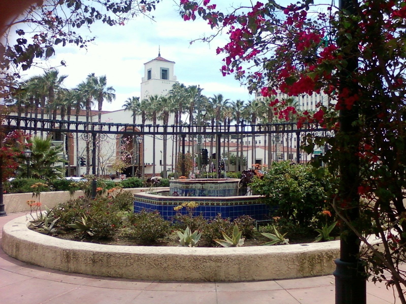 File El Pueblo De Los Angeles With Union Station In The Background
