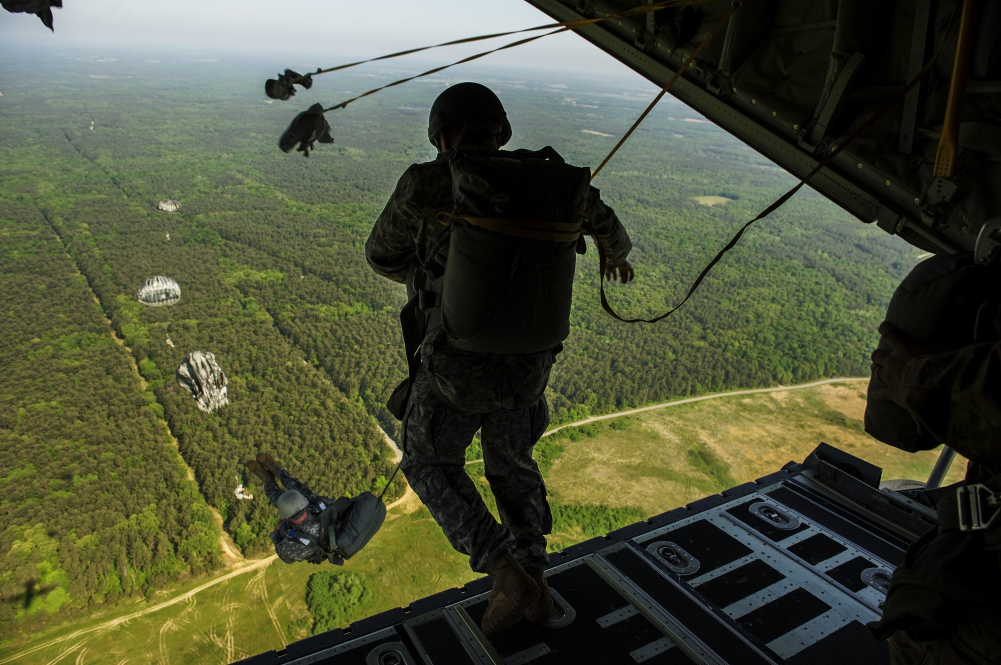 Paratrooper HD Wallpaper Background Image