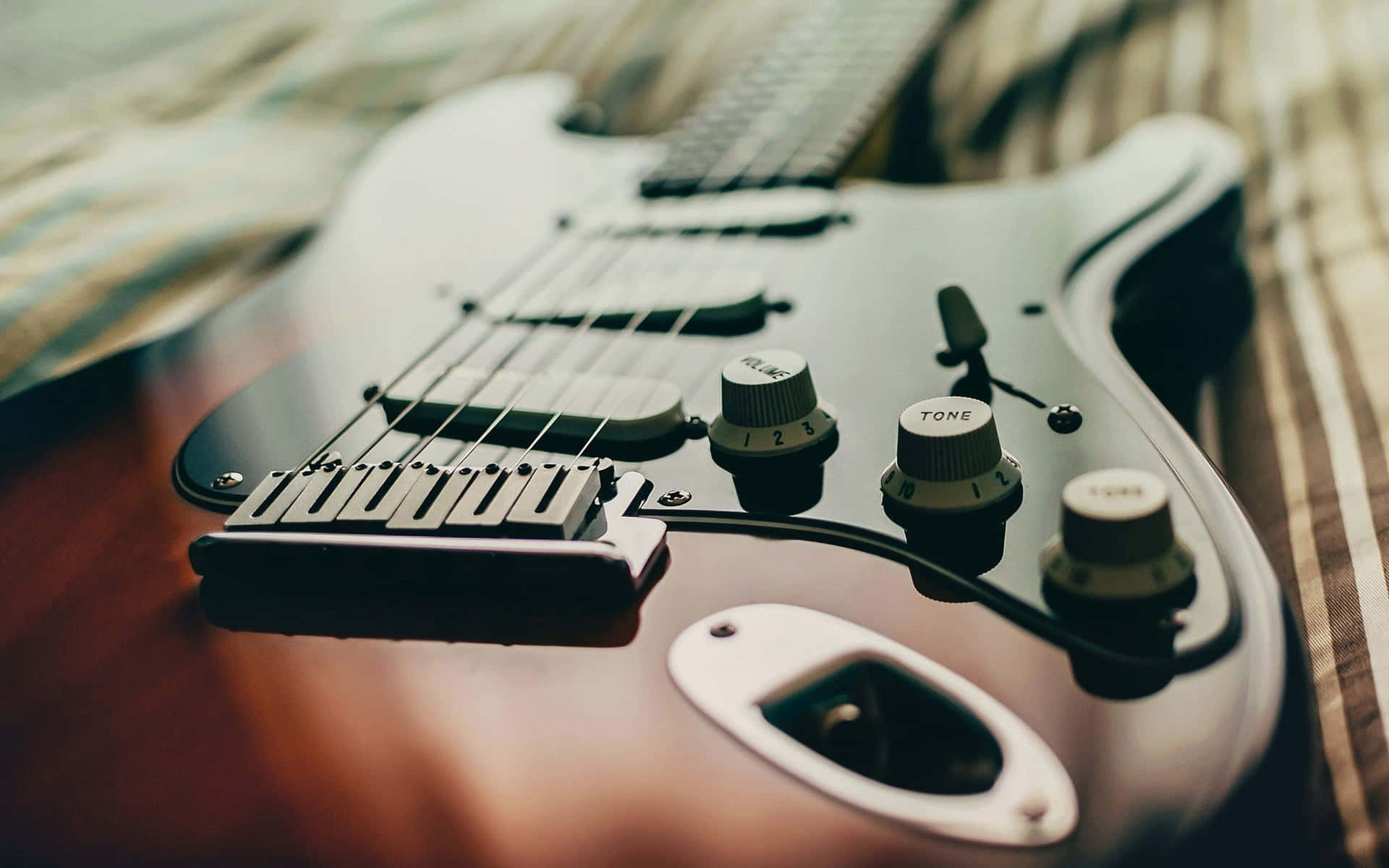 Guitar Aesthetic Wallpaper