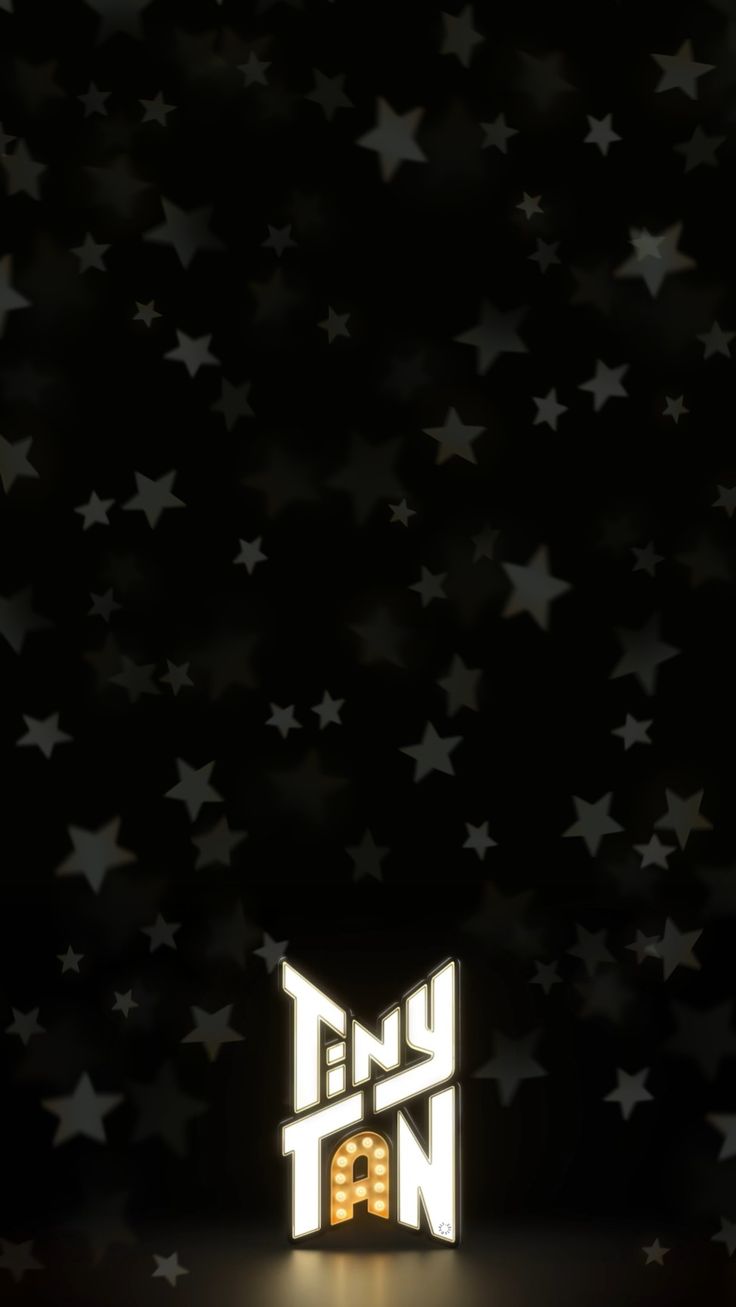 Tiny Tan Wallpaper