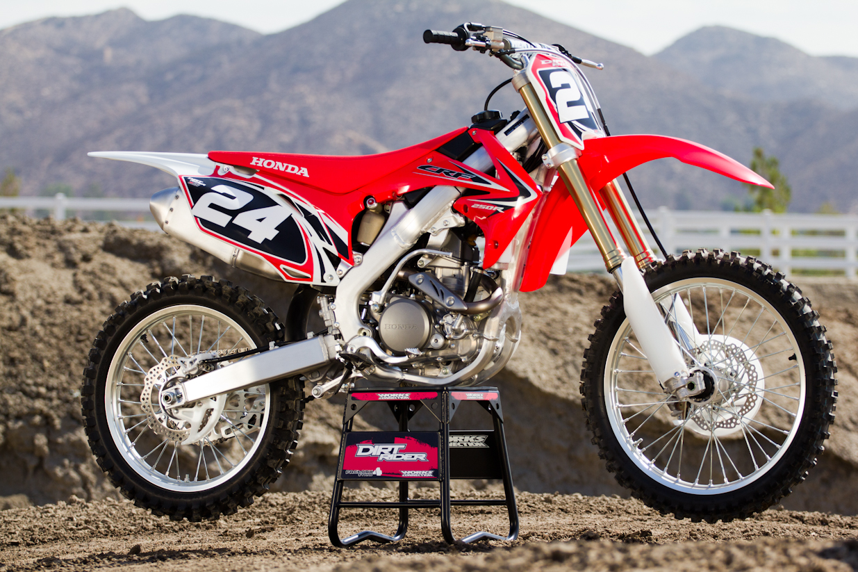 Honda Crf R Pics Specs And Information Onlymotorbikes