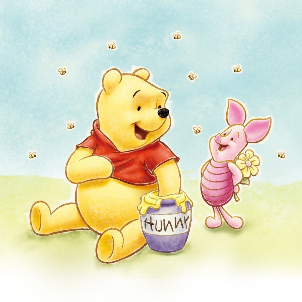 Download Cute Winnie The Pooh Iphone Pooh Is Bee Wallpaper  Wallpaperscom