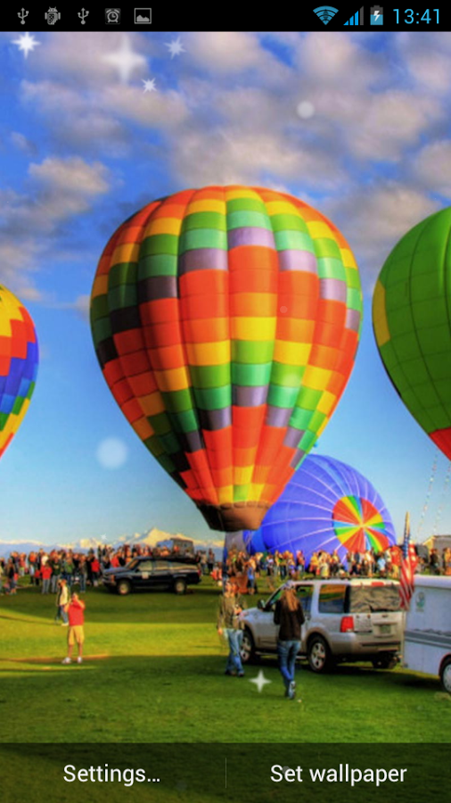 Go To New Heights With Balloons Live Wallpaper App Feel