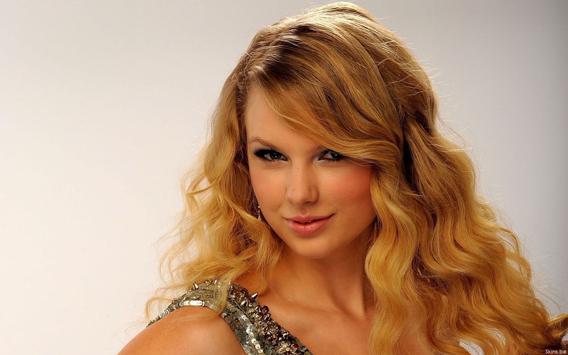 So Here S Geous Taylor Swift Wallpaper To Adorn Your Desktop