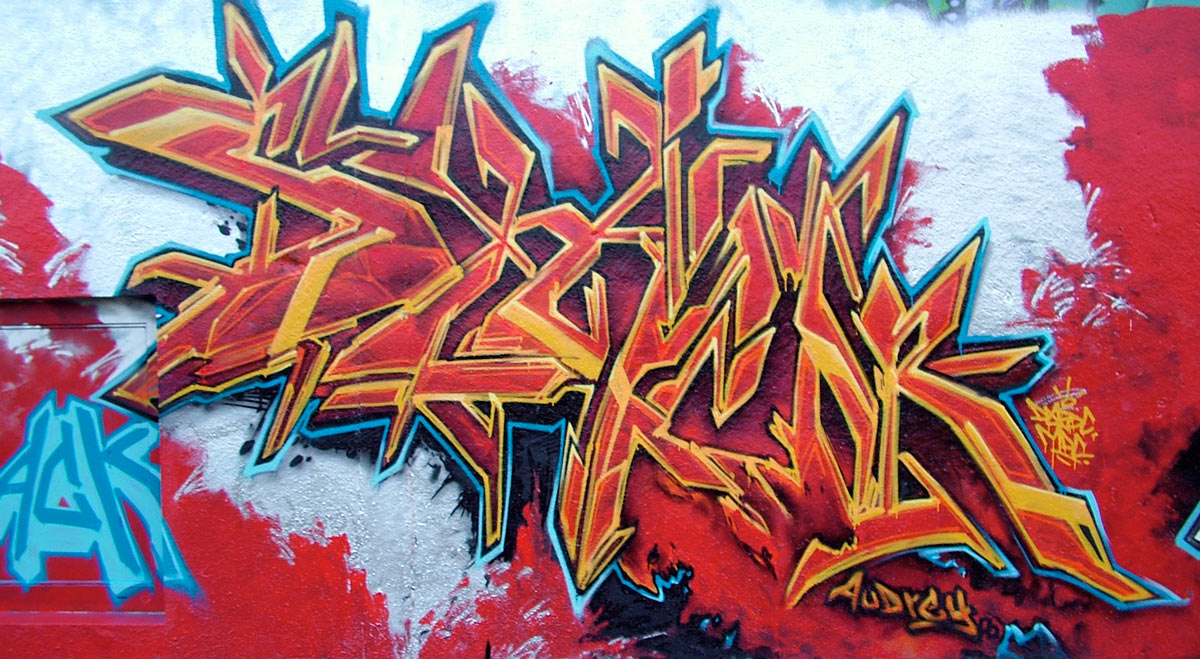 New Font Style Graffiti Red Letters Keusta