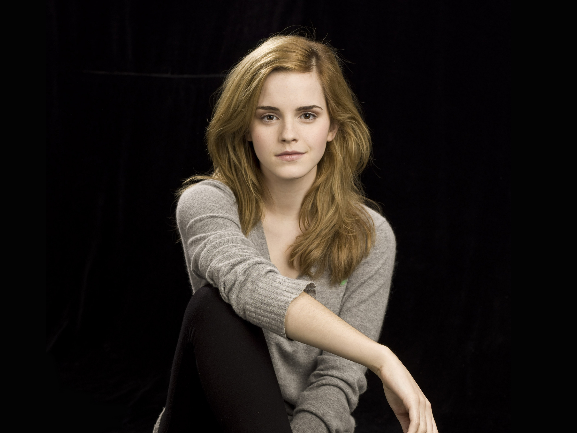 Emma Watson Full HD Wallpaper And Background