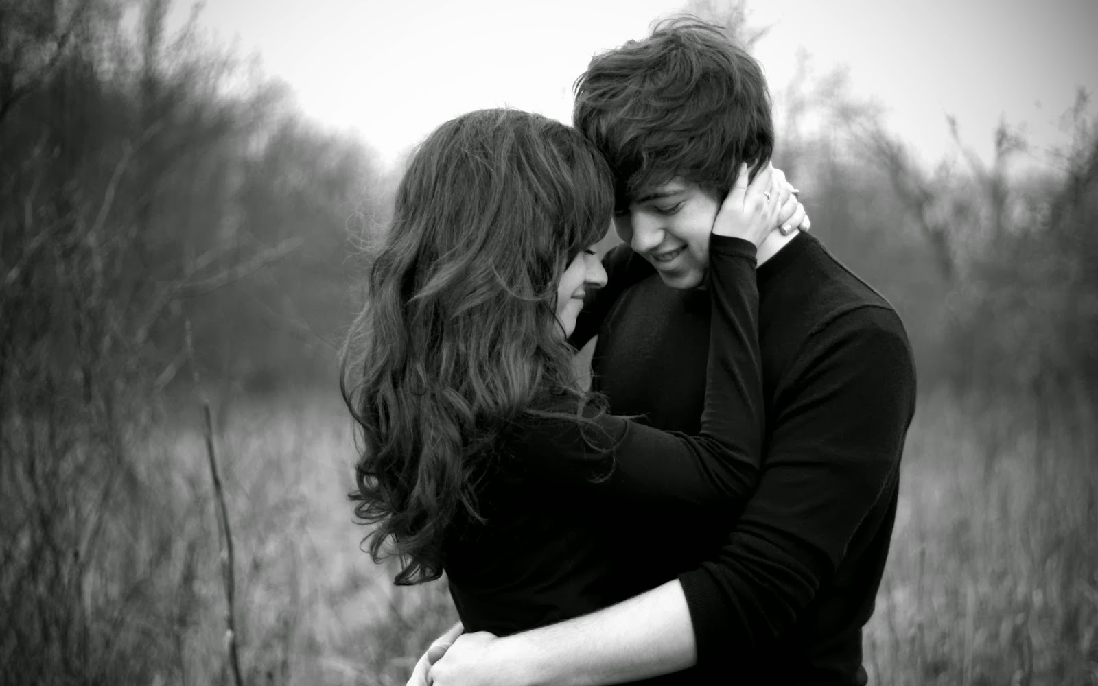 Romantic Hugs Submited Image