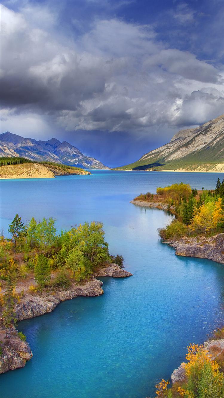 Beautiful Stunning Banff National Park iPhone Wallpaper HD