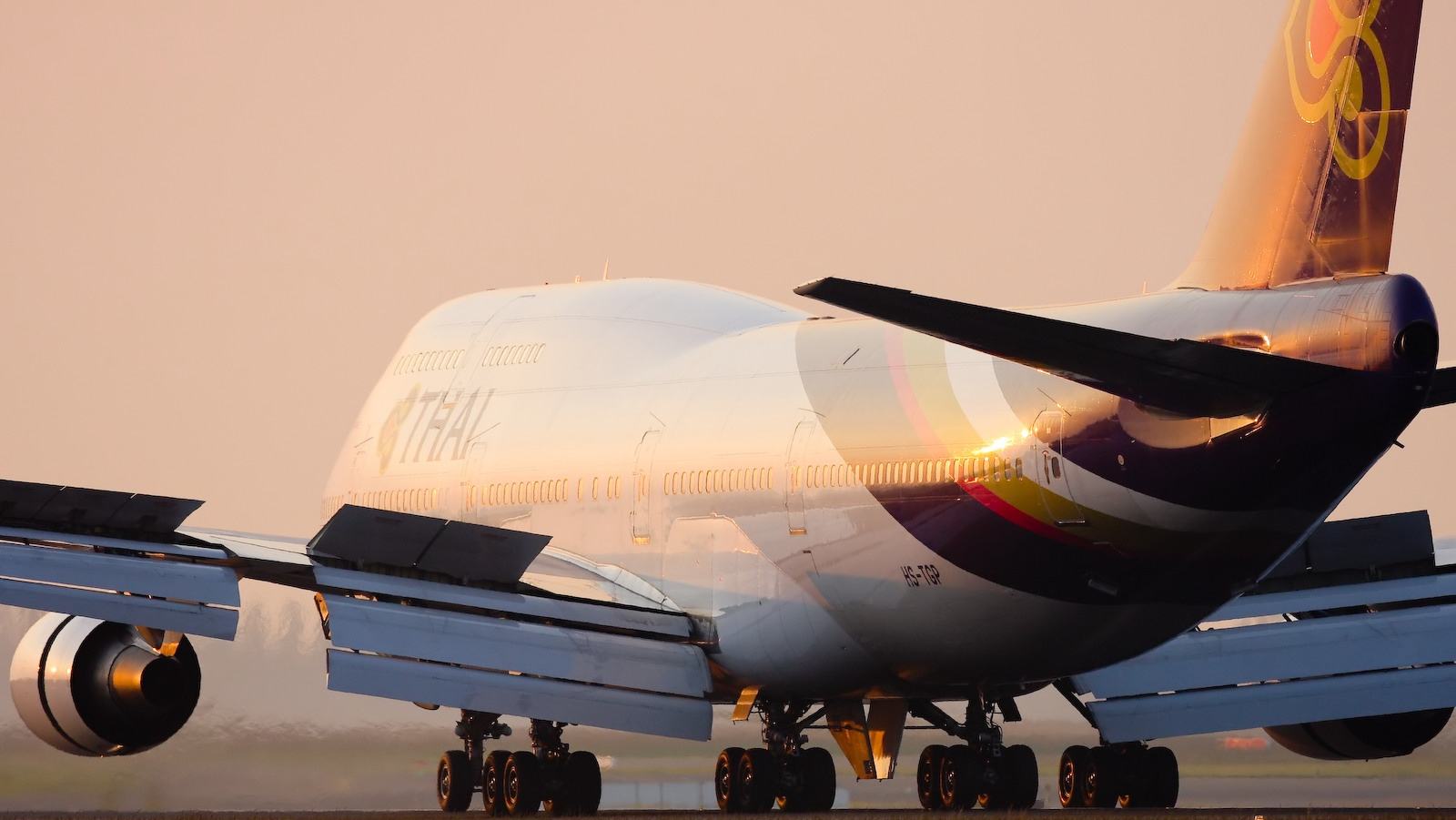 Free download Download Free Wallpapers Backgrounds Boeing 747 400 Thai  Airways [1600x901] for your Desktop, Mobile & Tablet | Explore 47+ Boeing  747 400 Wallpaper | Boeing 747 Wallpaper, 747 Wallpaper, Boeing Wallpaper