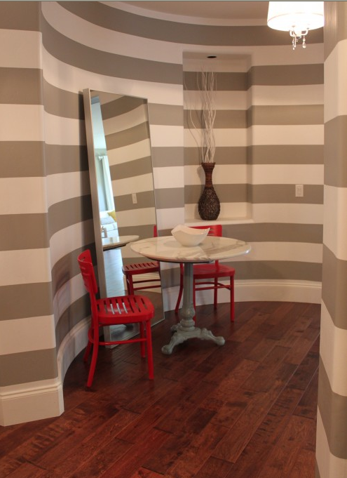 Decrenew Interiors Paint Or Wallpaper An Accent Wall