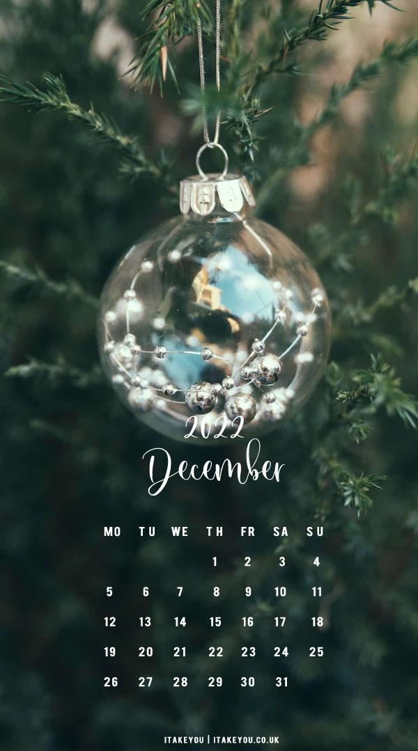 December Wallpaper Silver Bauble Calendar I