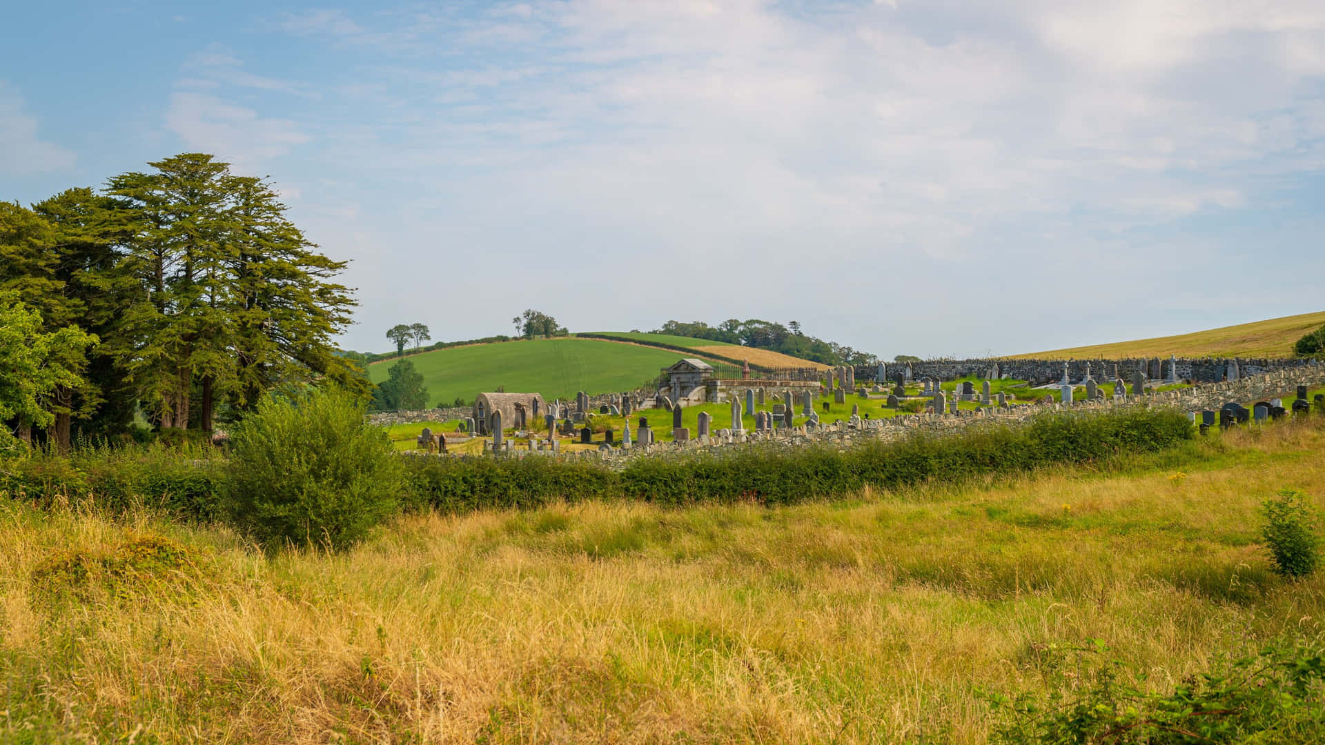 Newry Countryside Graveyard Wallpaper