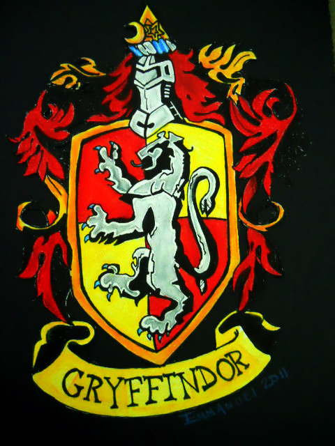 Hogwarts Crest Wallpaper Gryffindor By Emmanuel7