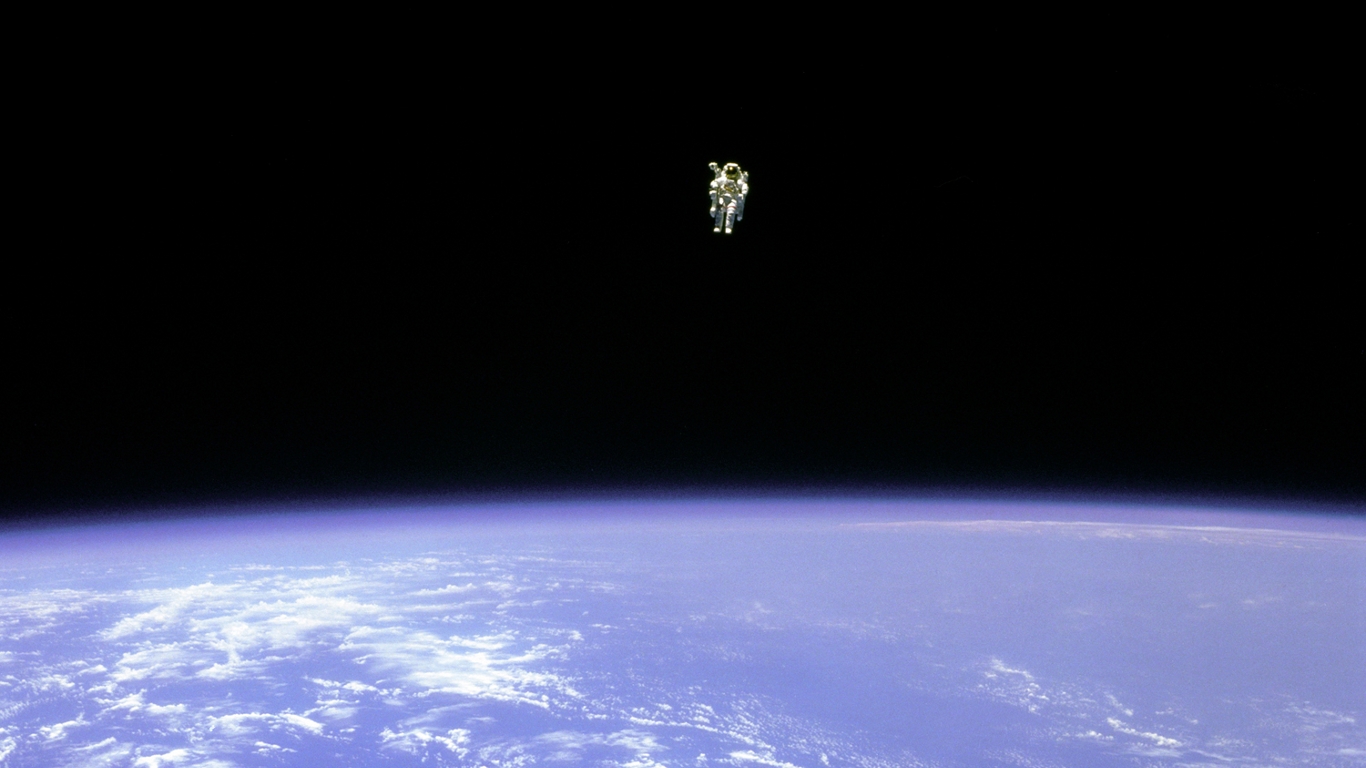 Astronaut Floating In Space Wallpaper Earth Astronaut Wallpaper