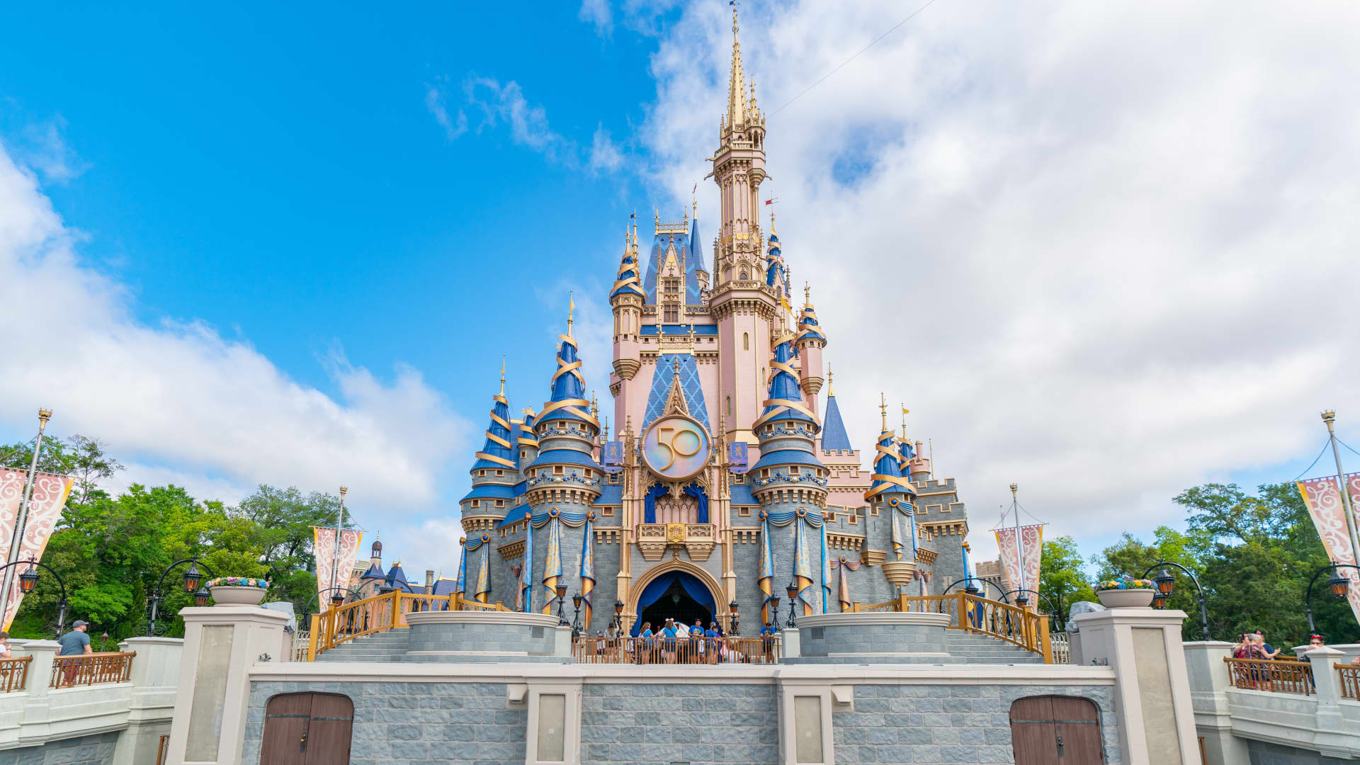 Save Money At Disney World