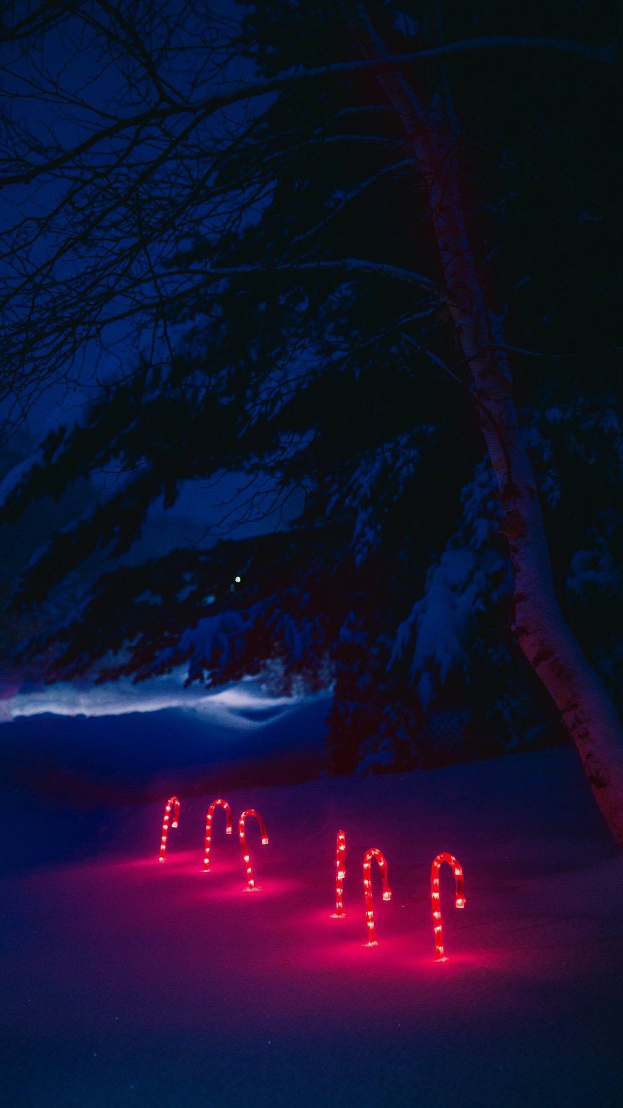 Dark Christmas Aesthetic Wallpaper iPhone