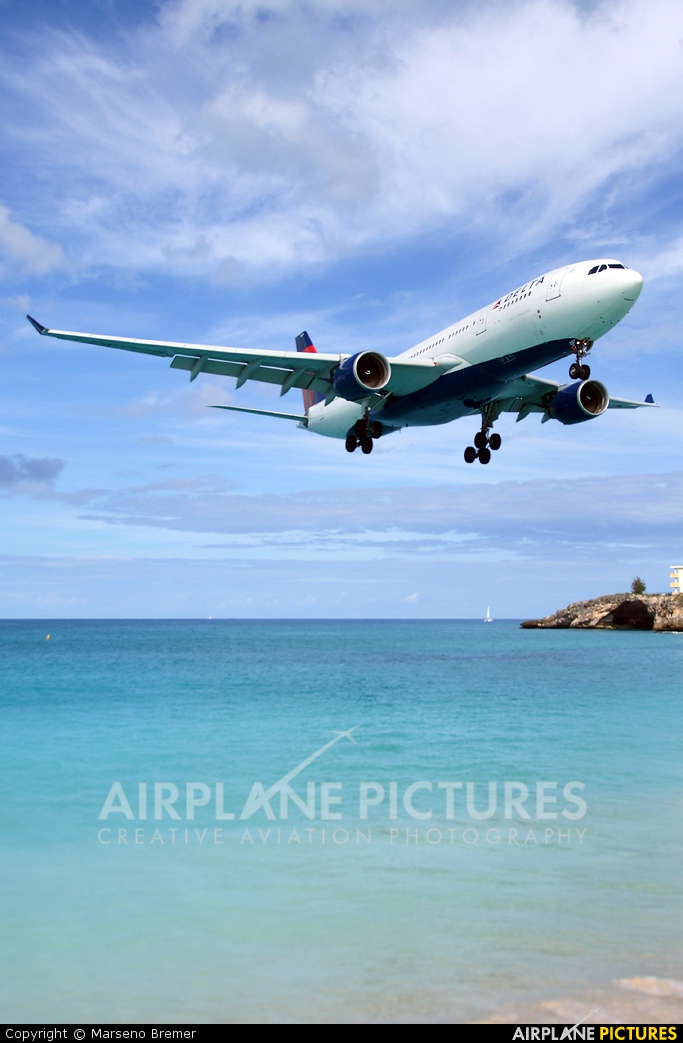 N857nw Delta Air Lines Airbus A330 At Sint Maarten