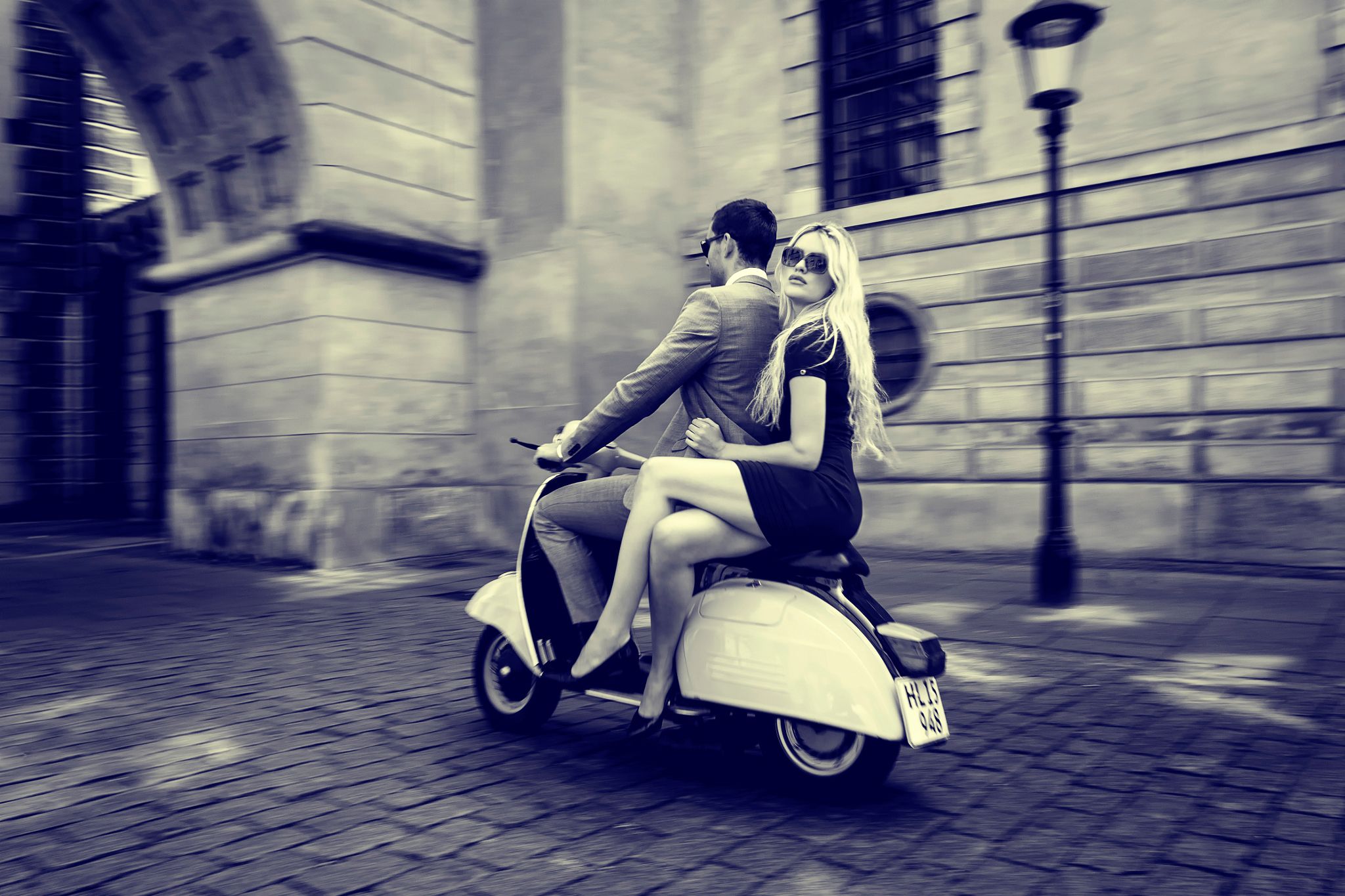 Vespa Beauty Girl Photoshot Background Picture Wallpaper 0i5n6