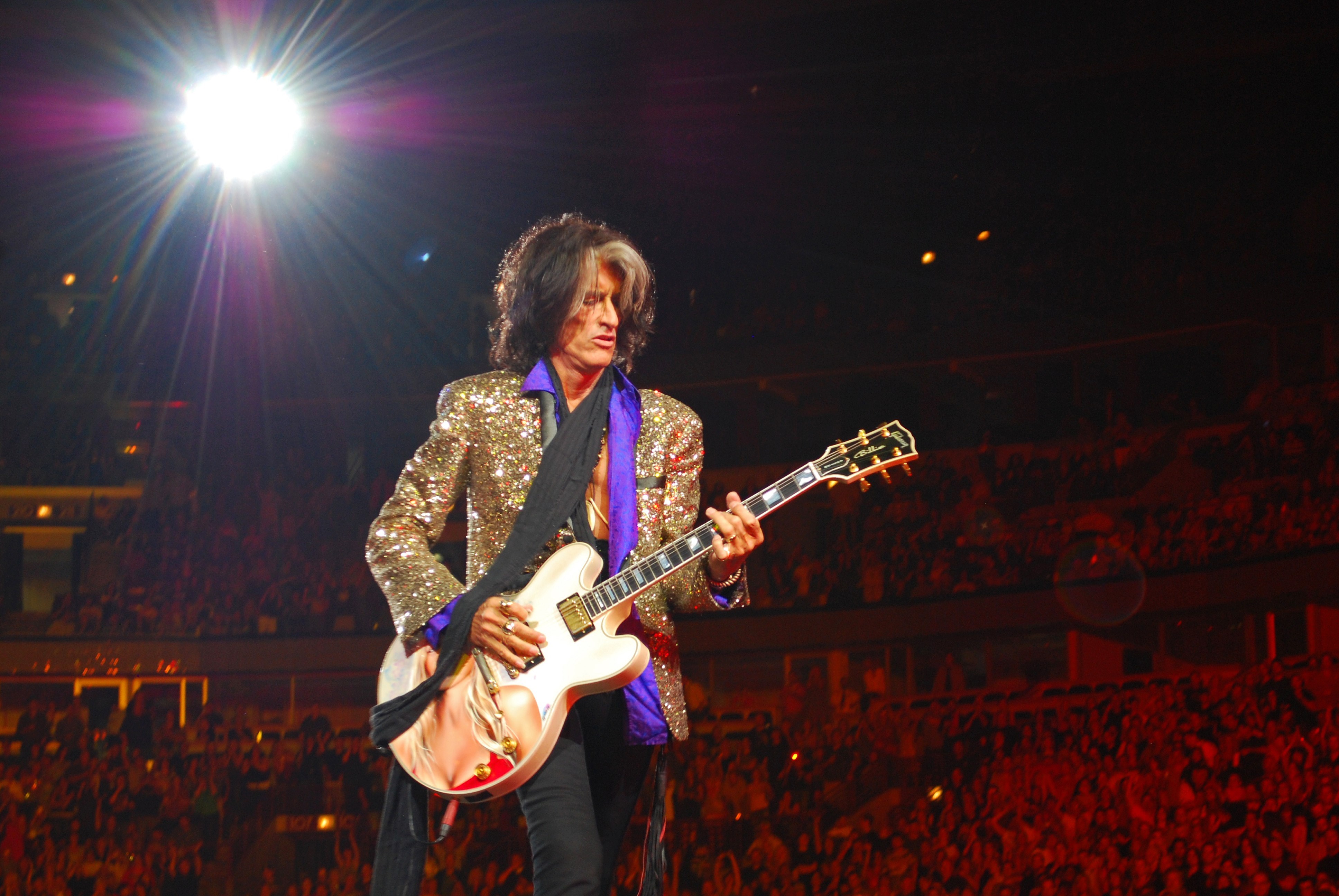 Joe Perry Known People Famous News And Biographies