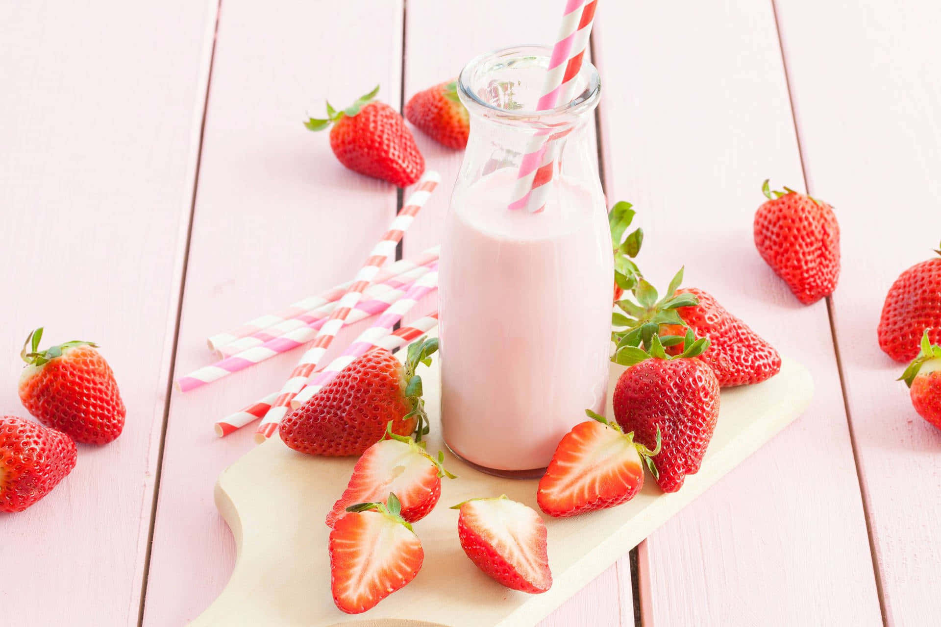 Milk Background Wallpaper