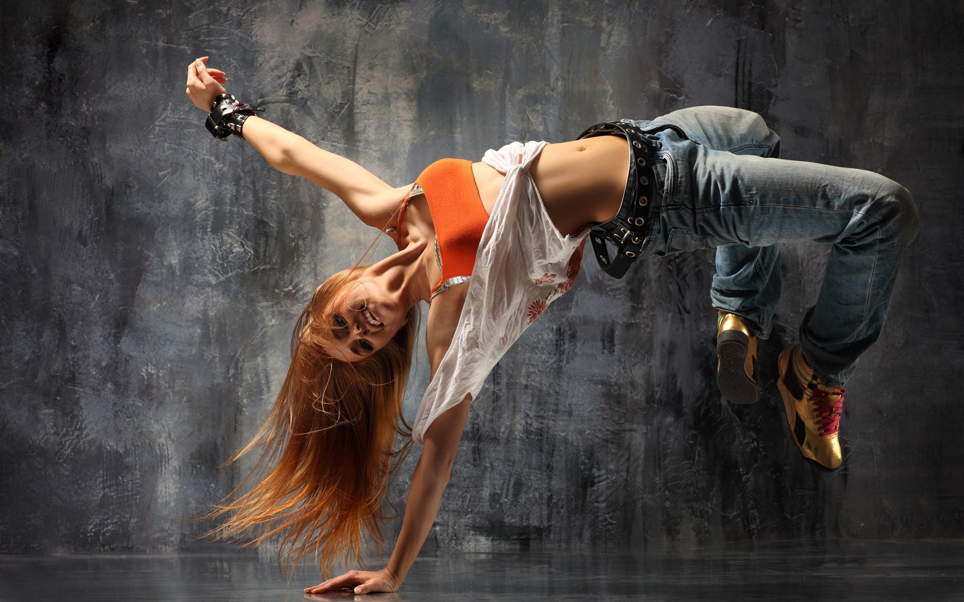 girl breakdance dancer widescreen celebrity 1920x1200