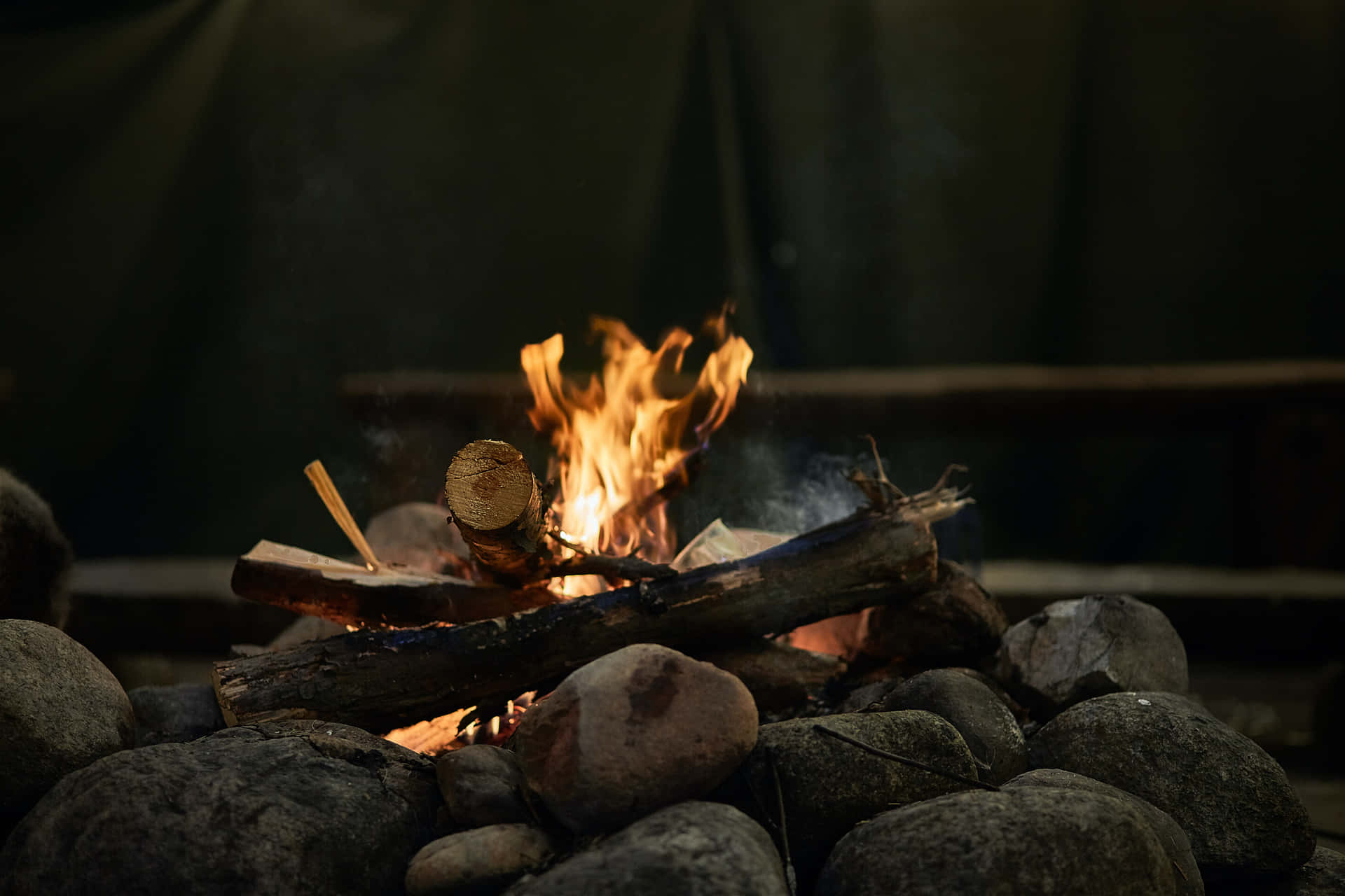 Campfire Vuhxtk1egc9vkkl3 Wallpaper