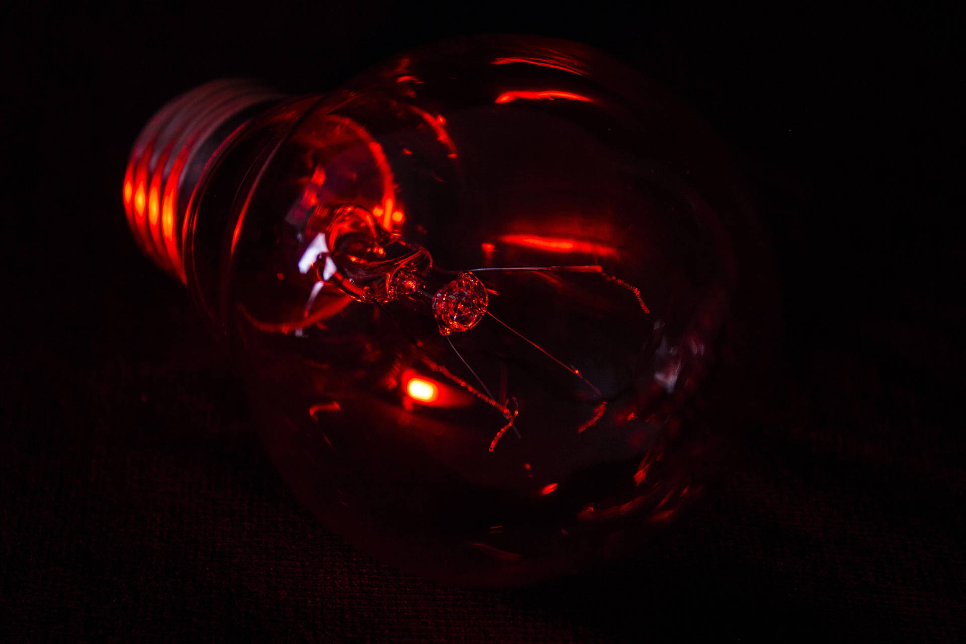 4k Ultra HD Dark Wallpaper