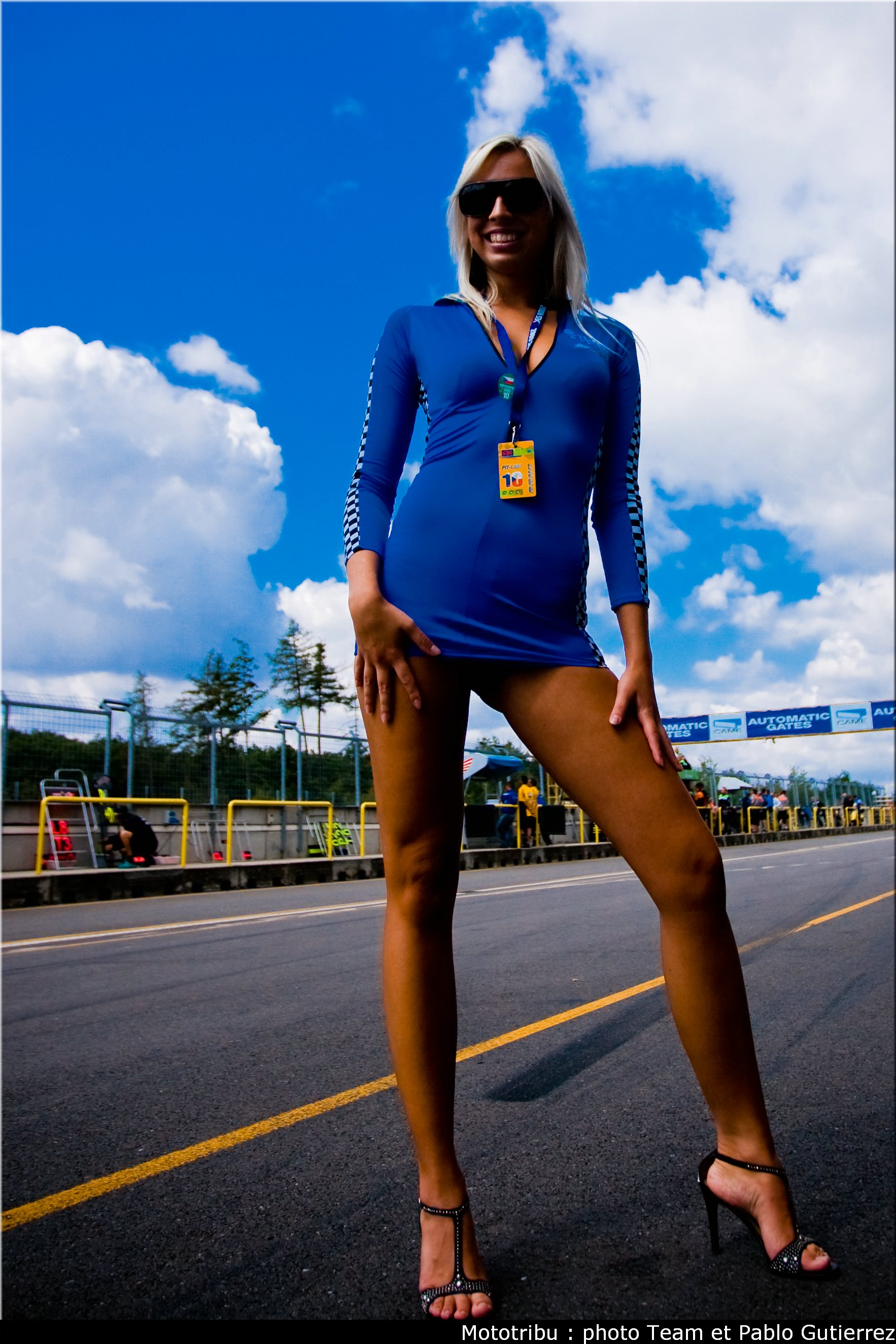 Top Grid Girls In The Wallpapers