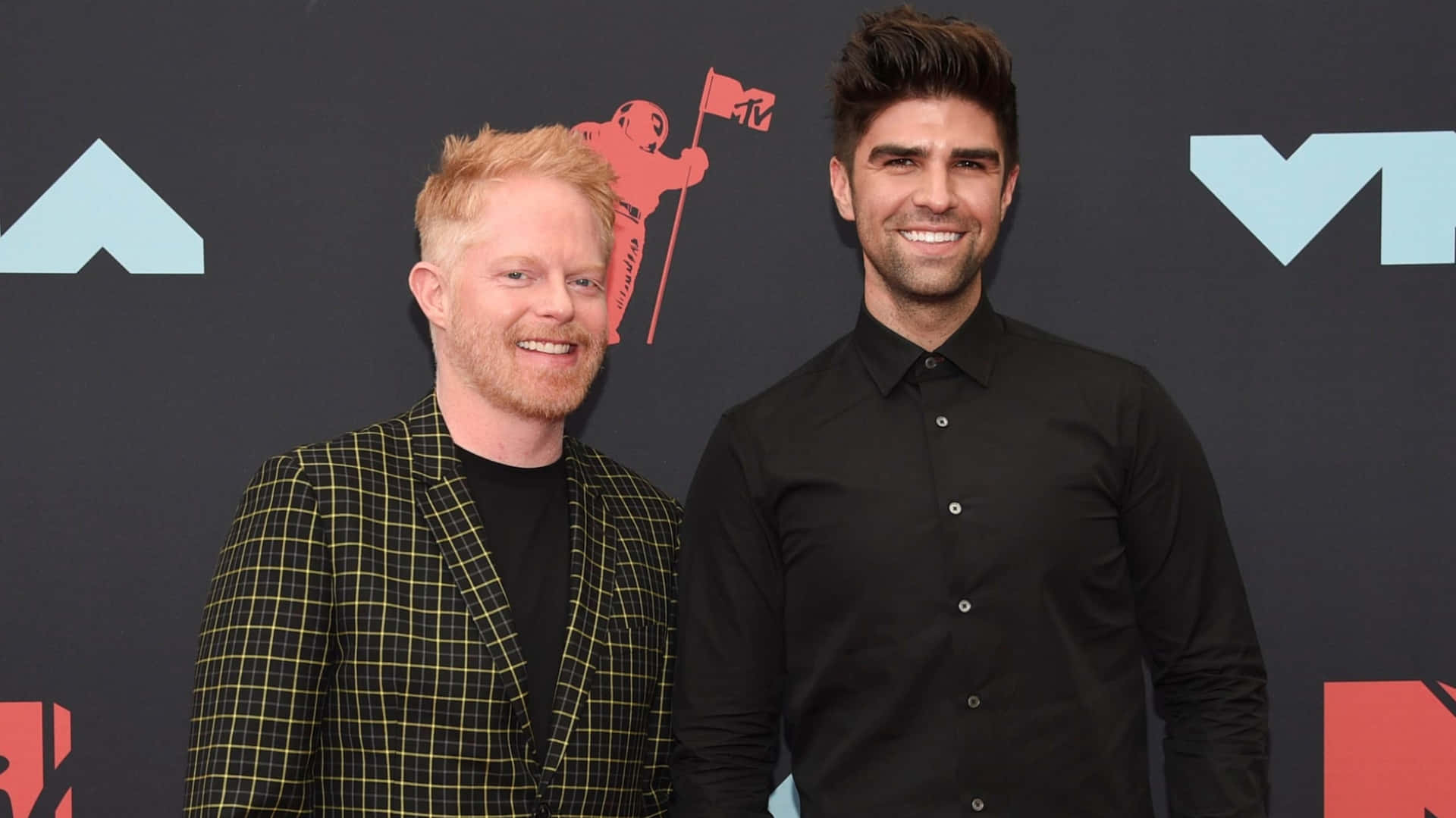 Jesse Tyler Ferguson X Wallpaper