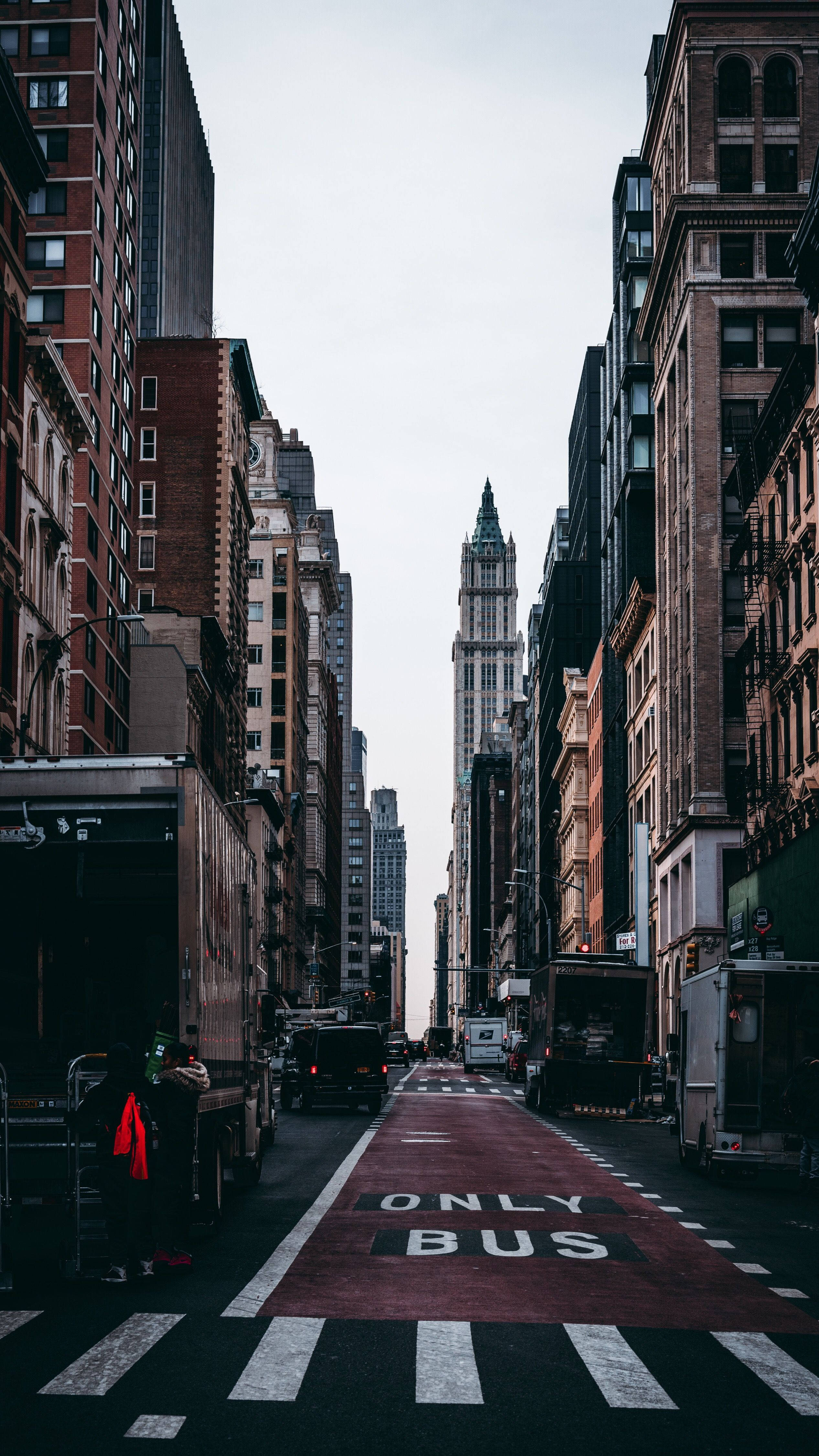 New York City iPhone X Bus Lane Wallpaper