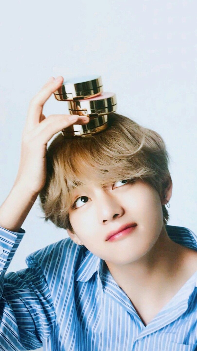 Bts V Wallpaper X Vt Pls Make Sure To Follow Me