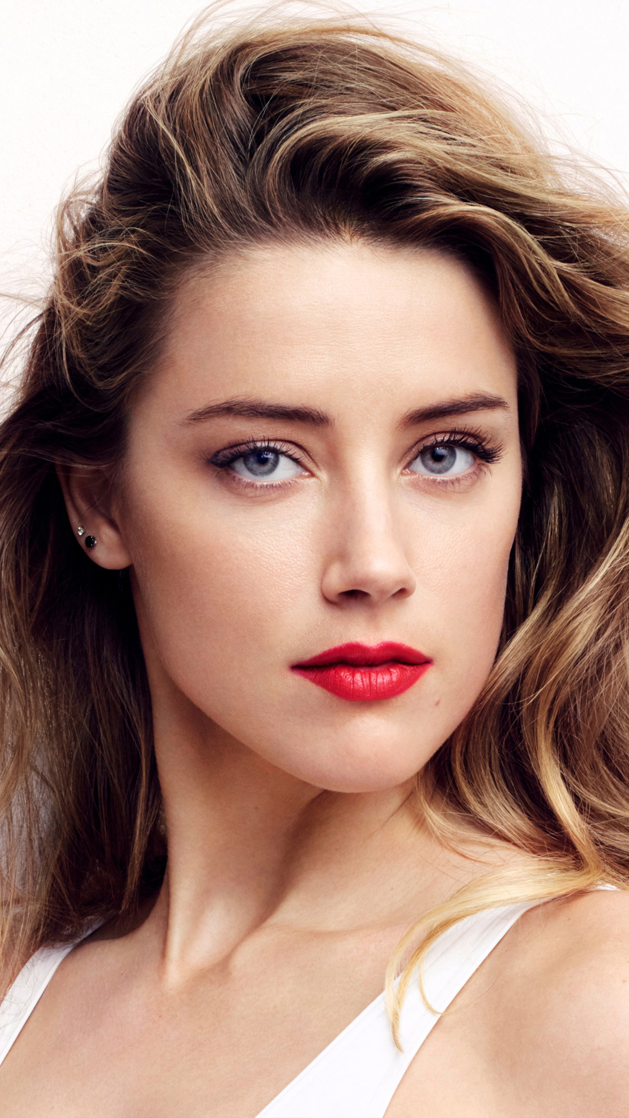 Beautiful Actress Amber Heard 4k Ultra HD Mobile Wallpaper For iPhone Android