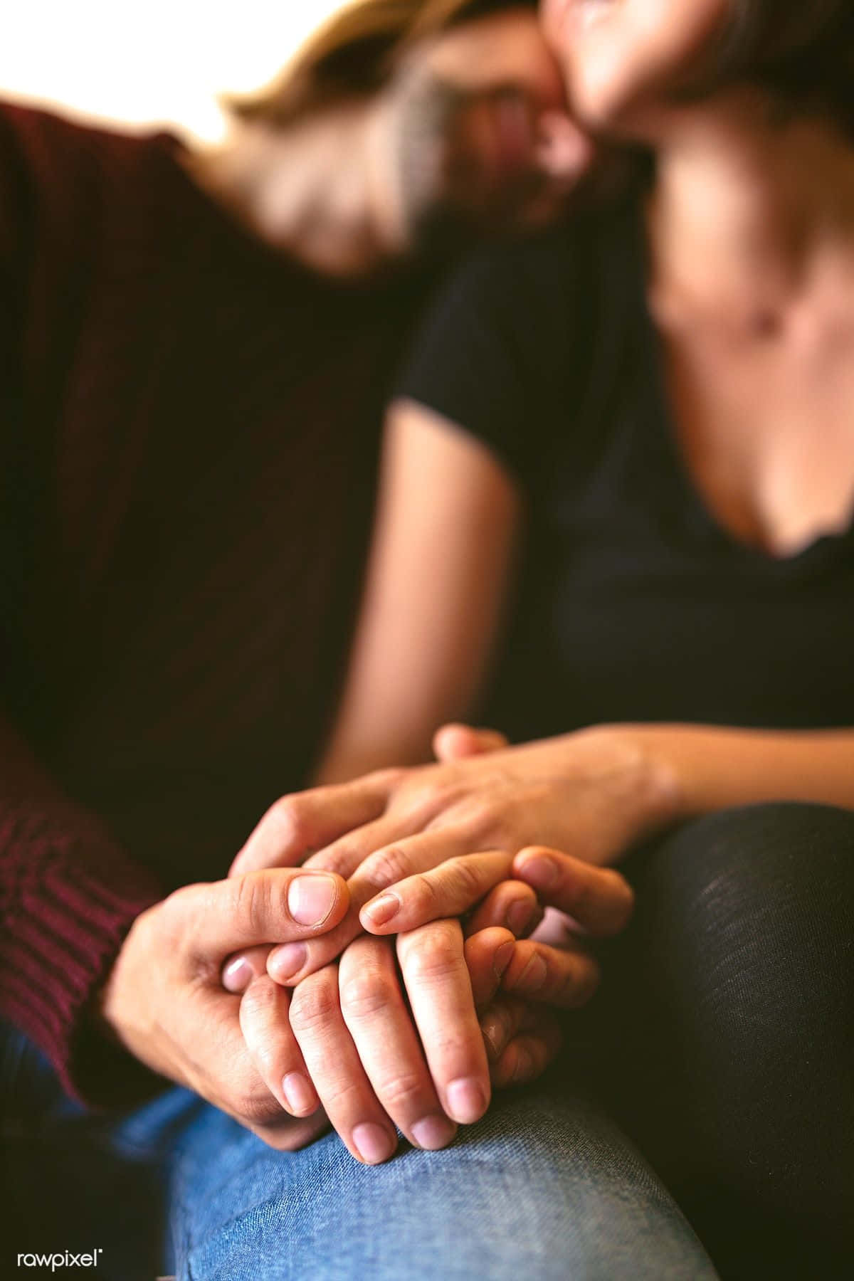 Couple Holding Hand Picture X Wallpaper