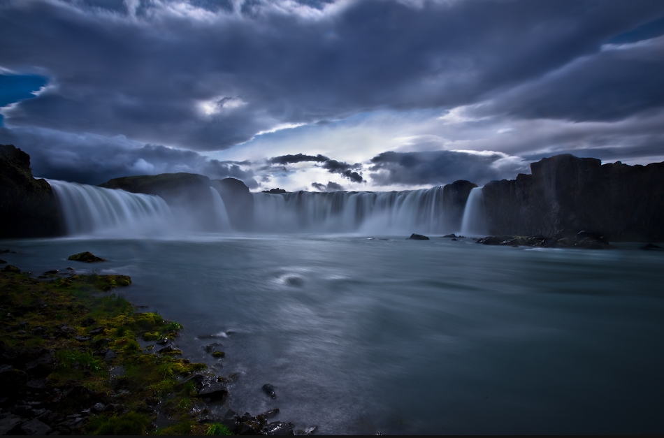 Beautiful Waterfalls In Iceland Amazing City