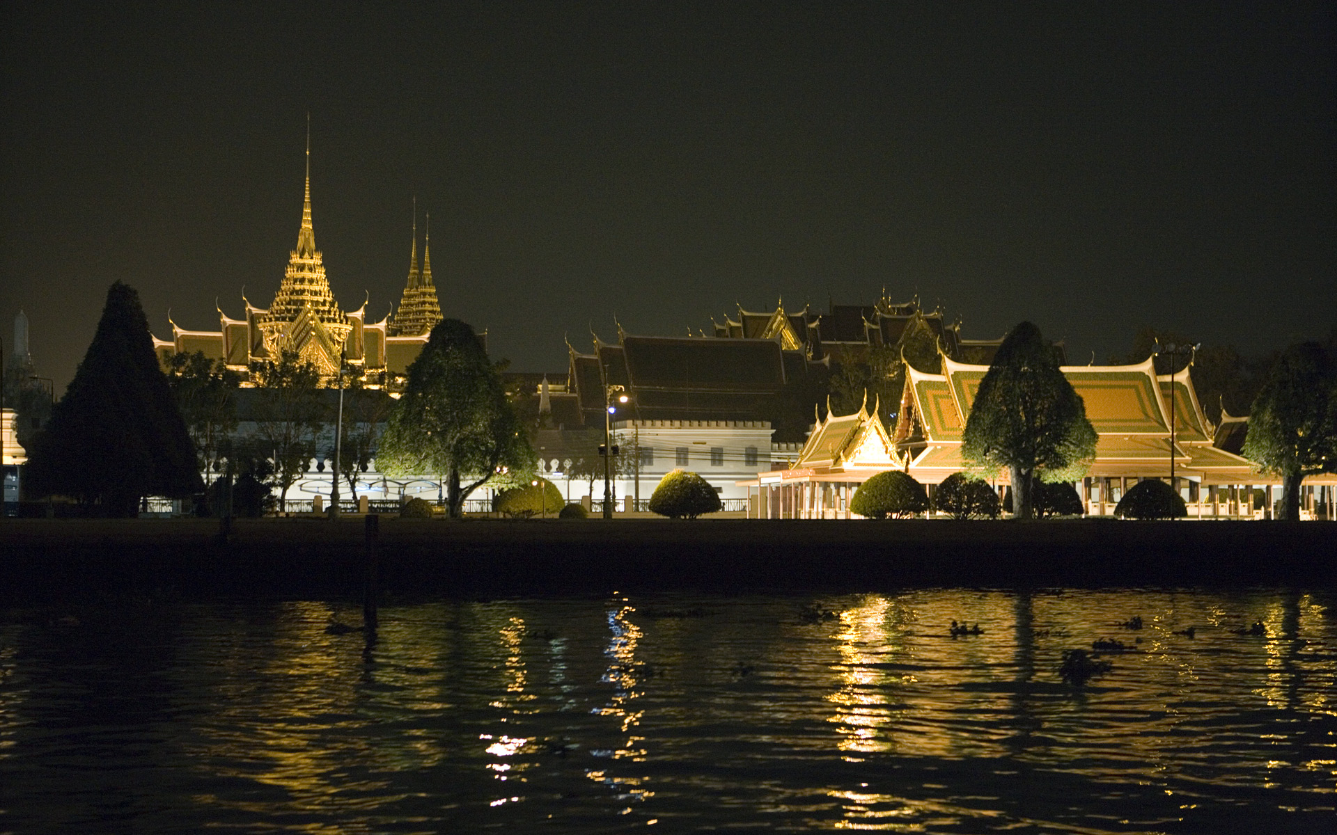 The Grand Palace At Night Bangkok Thailand HD Wallpaper
