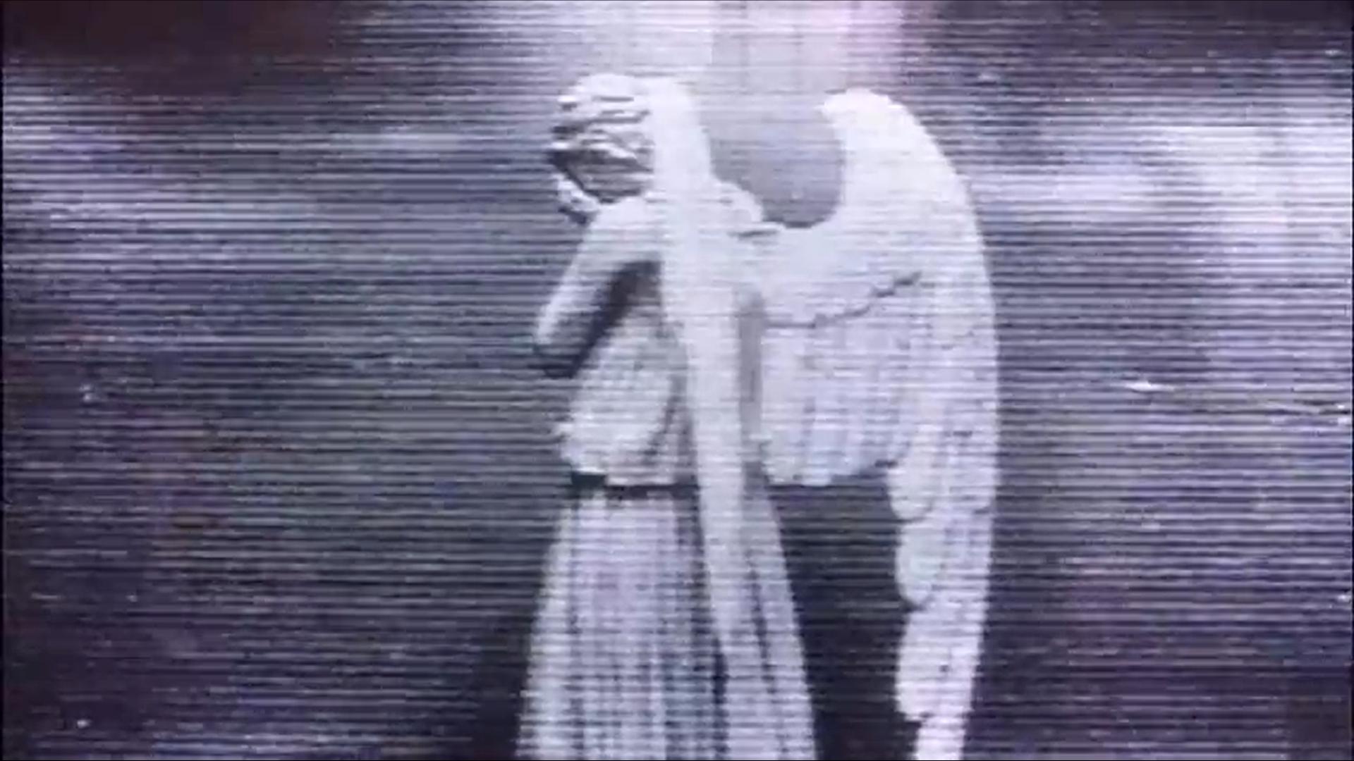 Weeping Angel Desktop