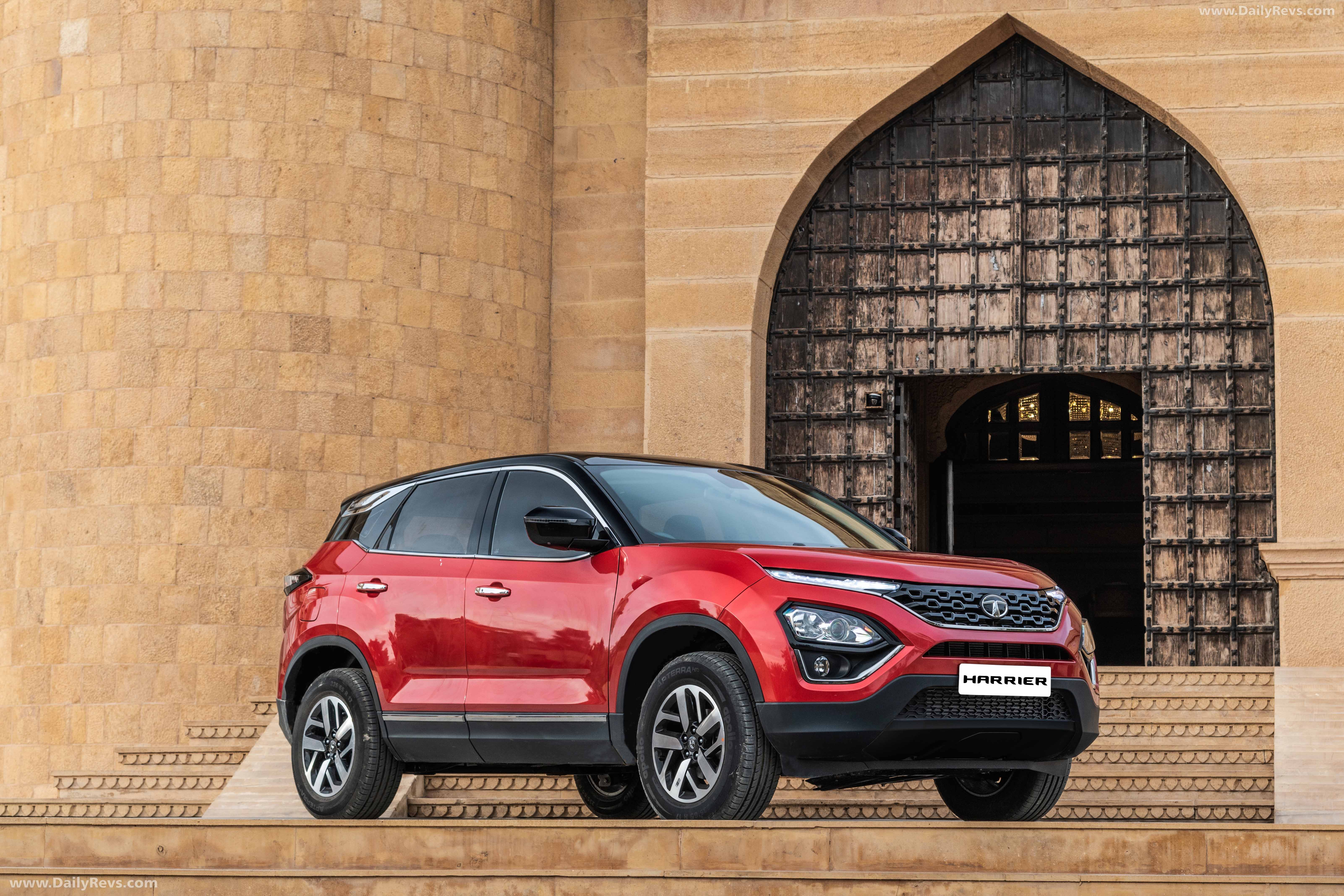 Tata Harrier Pictures Image Photos Wallpaper Dailyrevs