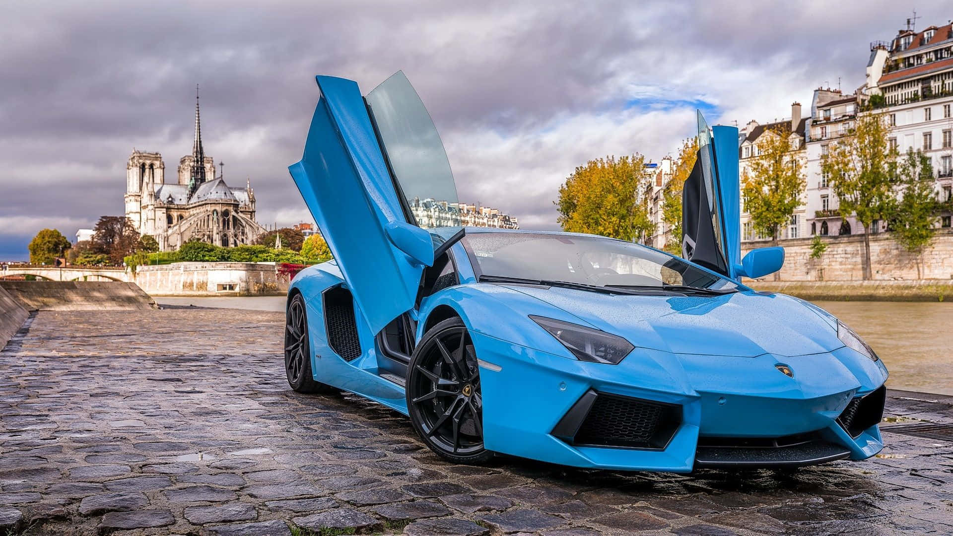 Blue Lamborghini Aventador Wallpaper