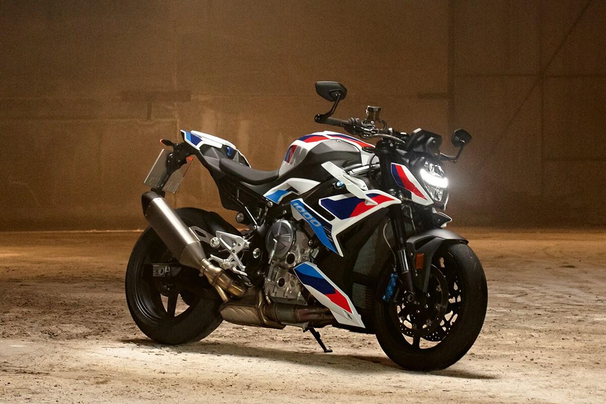 Bmw M R In Pics See One Of The Most Powerful Street