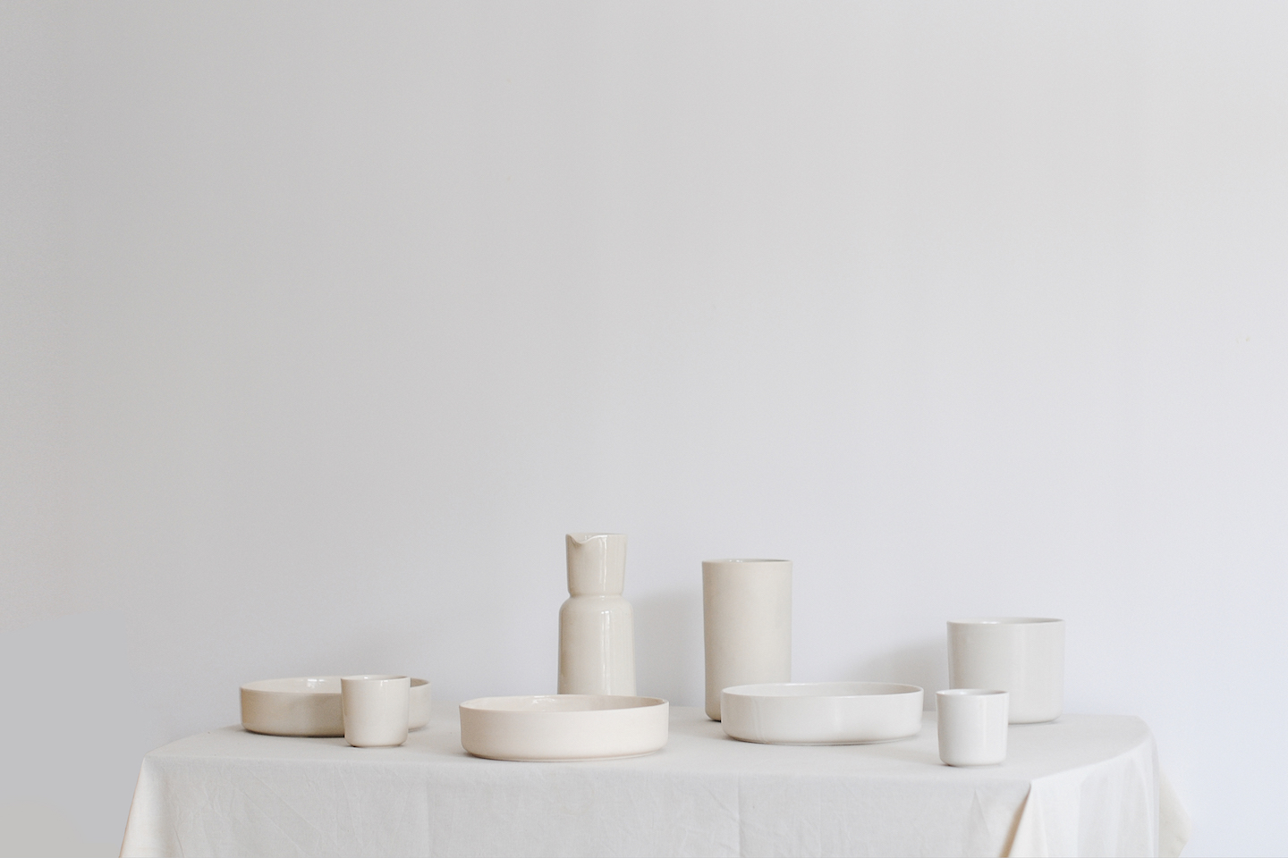 Delicate Ceramics For Everyday Use Mleko Living Acanthus