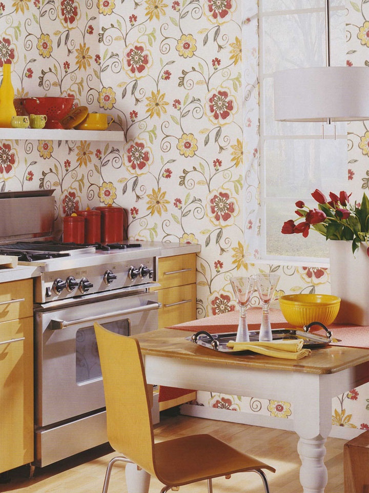 Cheerful and bright wallpaper for the kitchen httplelandswallpaper 720x960