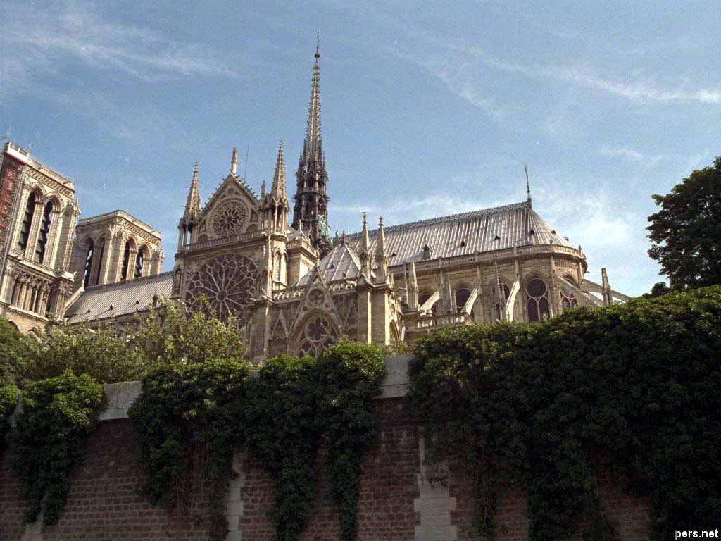 Notre Dame In Paris Wallpaper And Background X