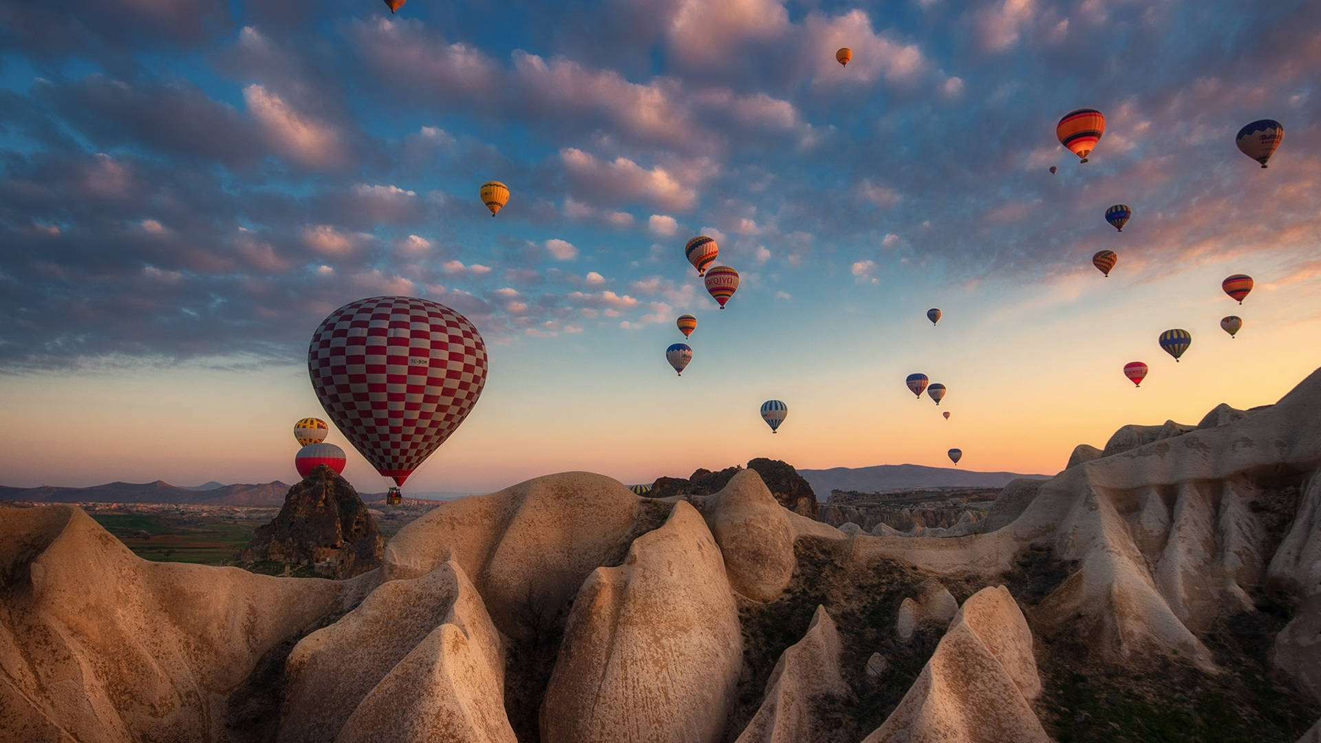 Hot Air Balloon Wallpaper