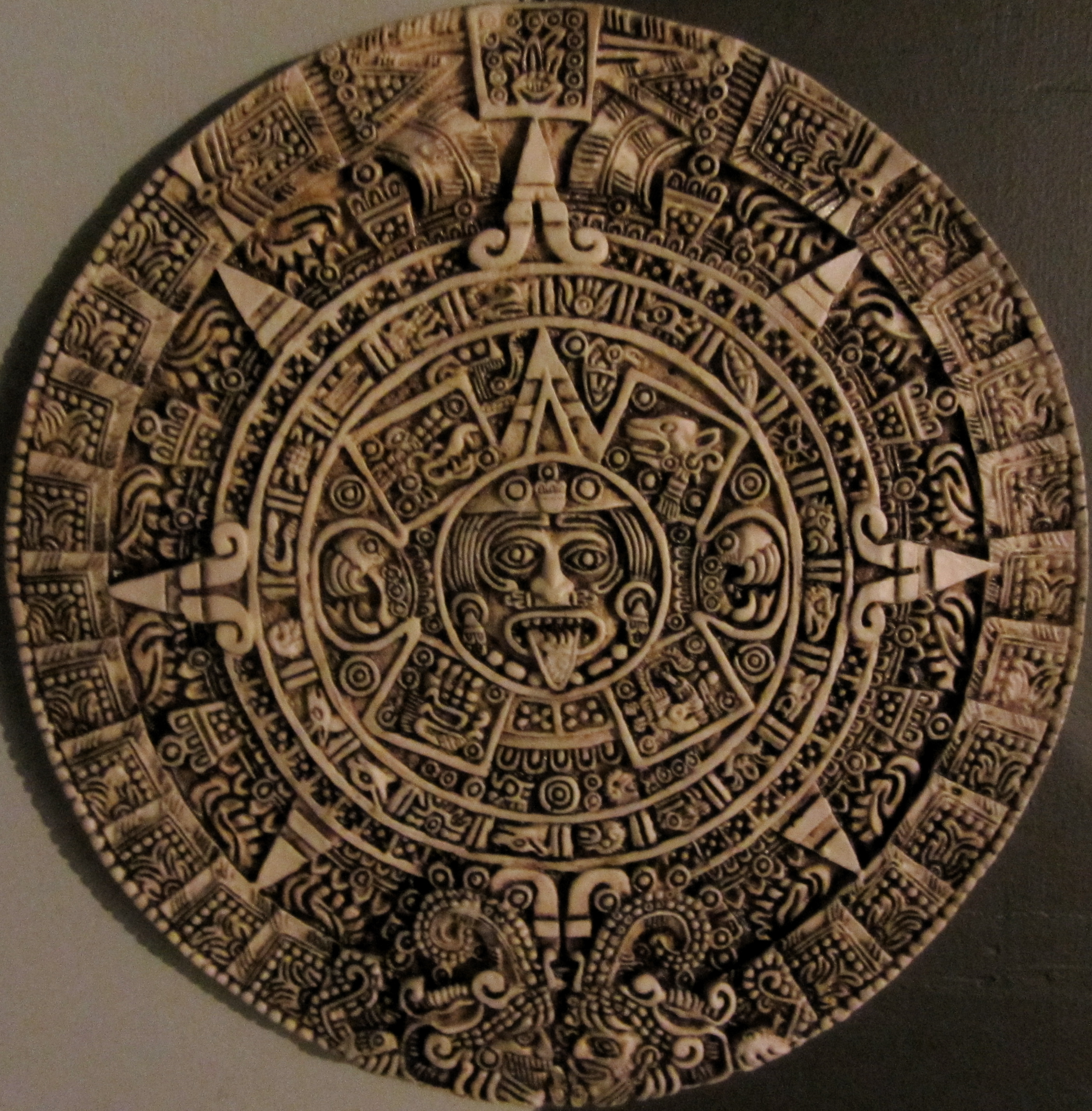 [75+] Aztec Calendar Wallpaper on WallpaperSafari