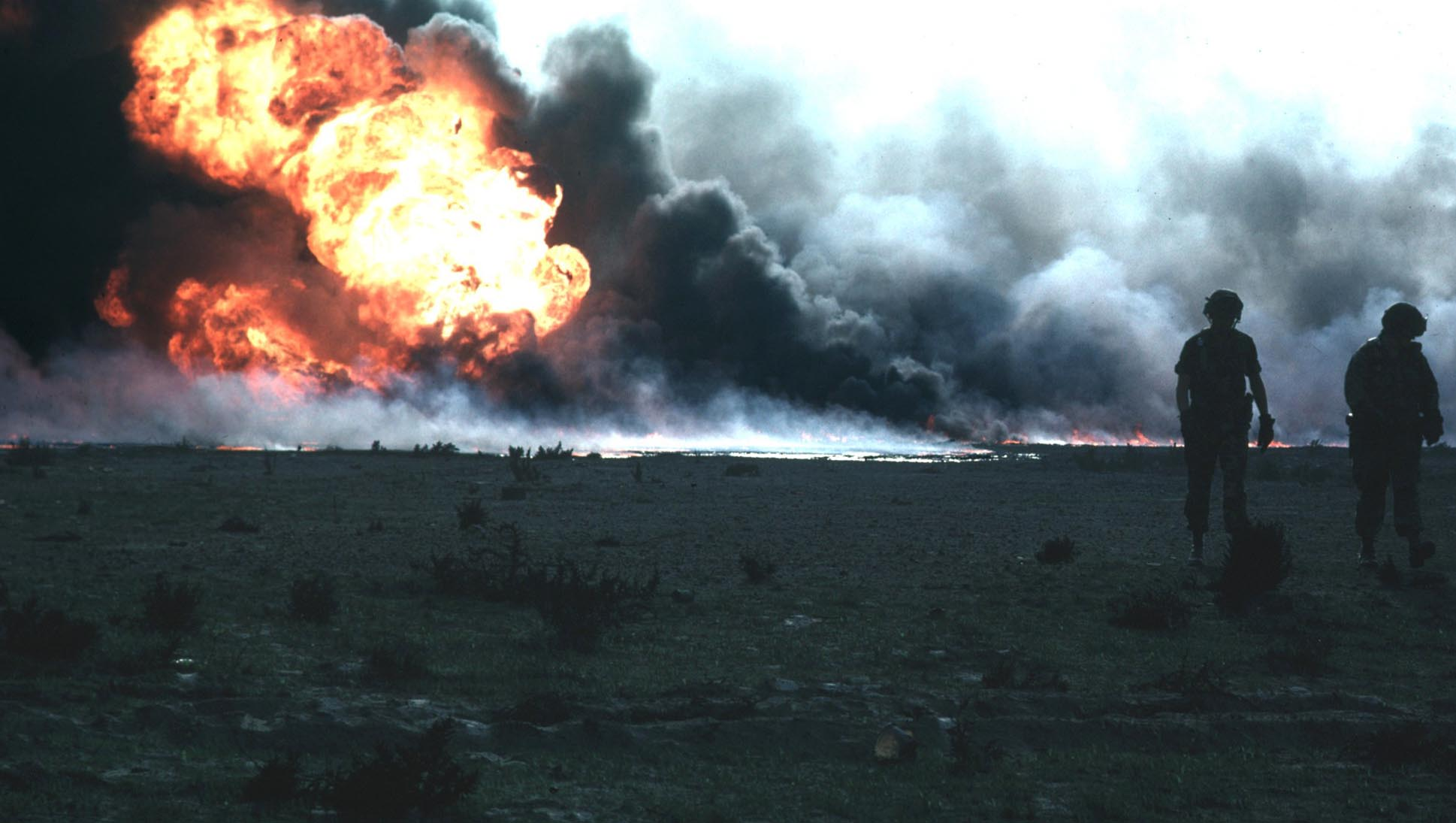 File Kuwait Burn Oilfield Png Wikimedia Mons