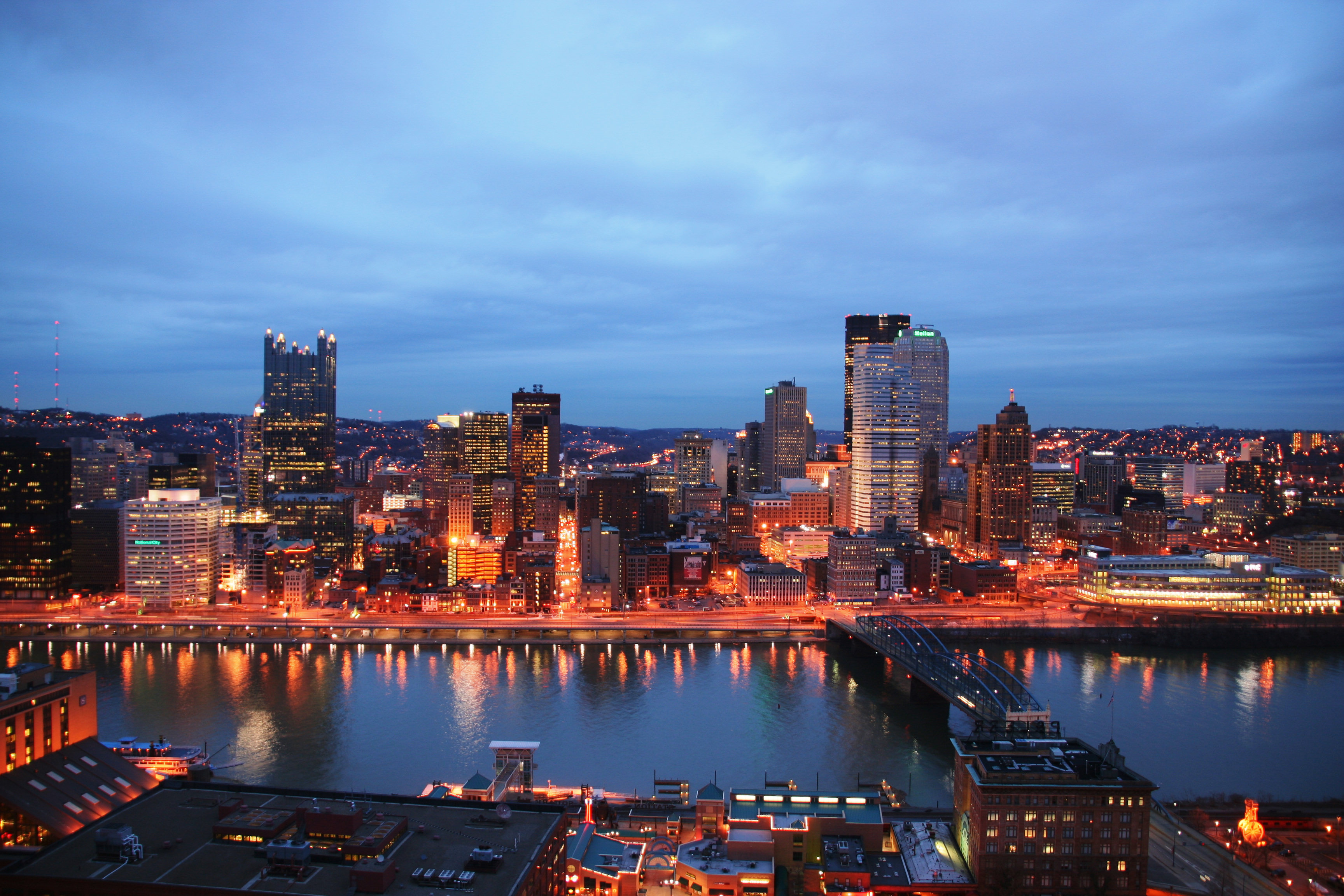 Pittsburgh S Skyline At Night